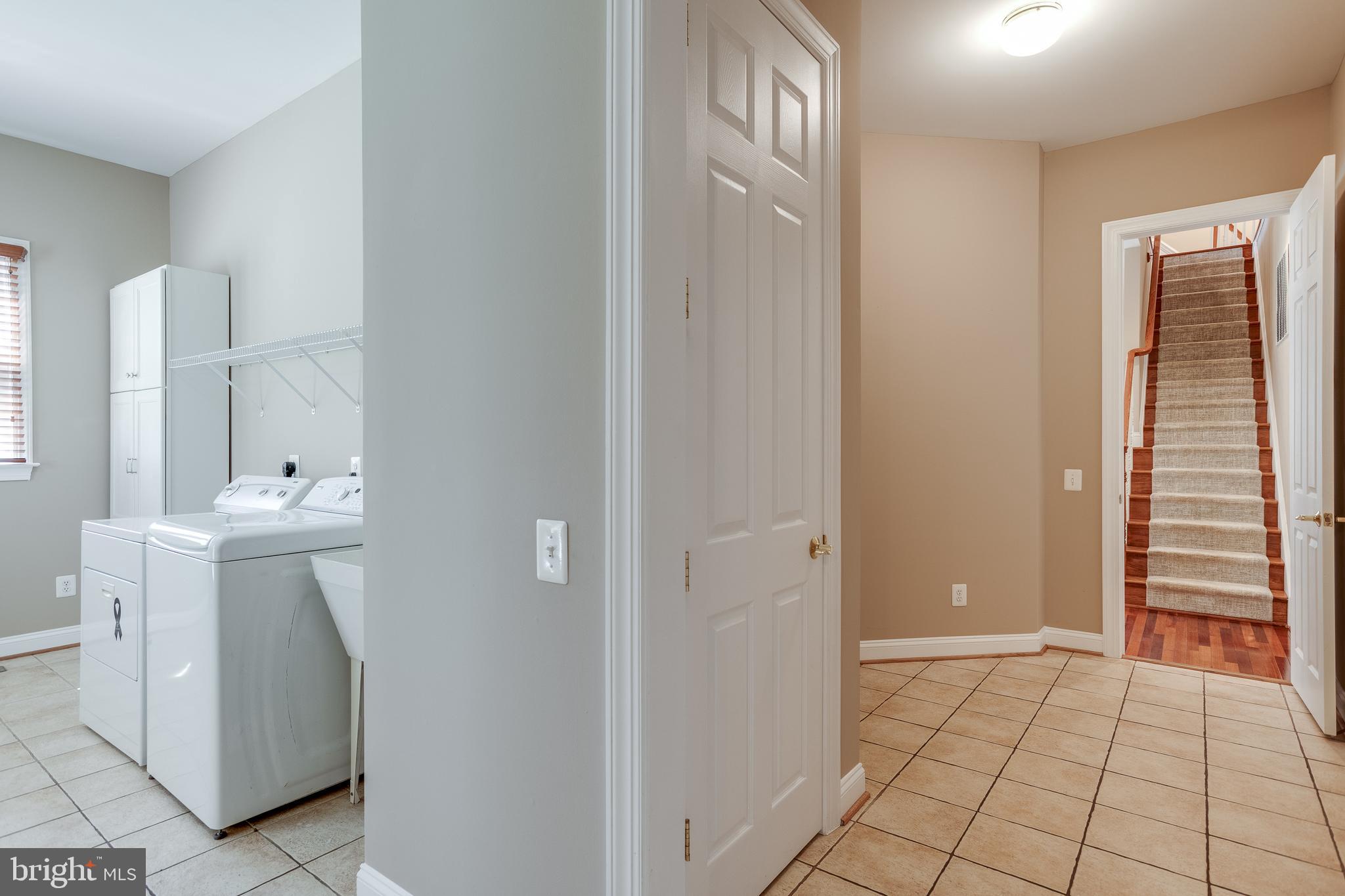 CEDAR CREST - Residential