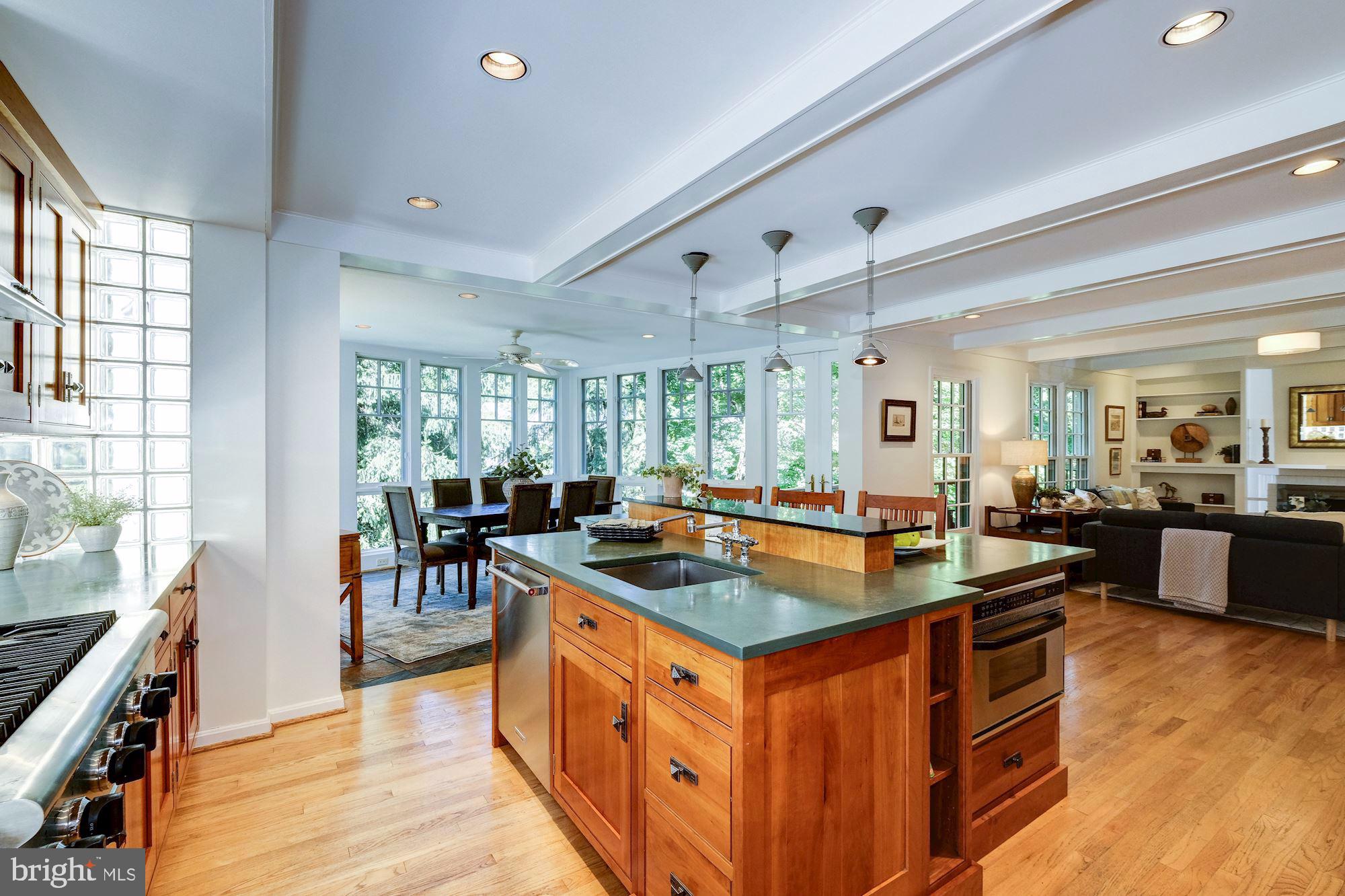 CHEVY CHASE - Residential