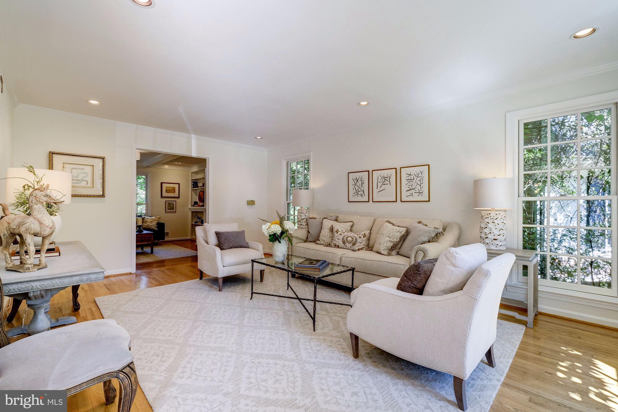 CHEVY CHASE - Residential