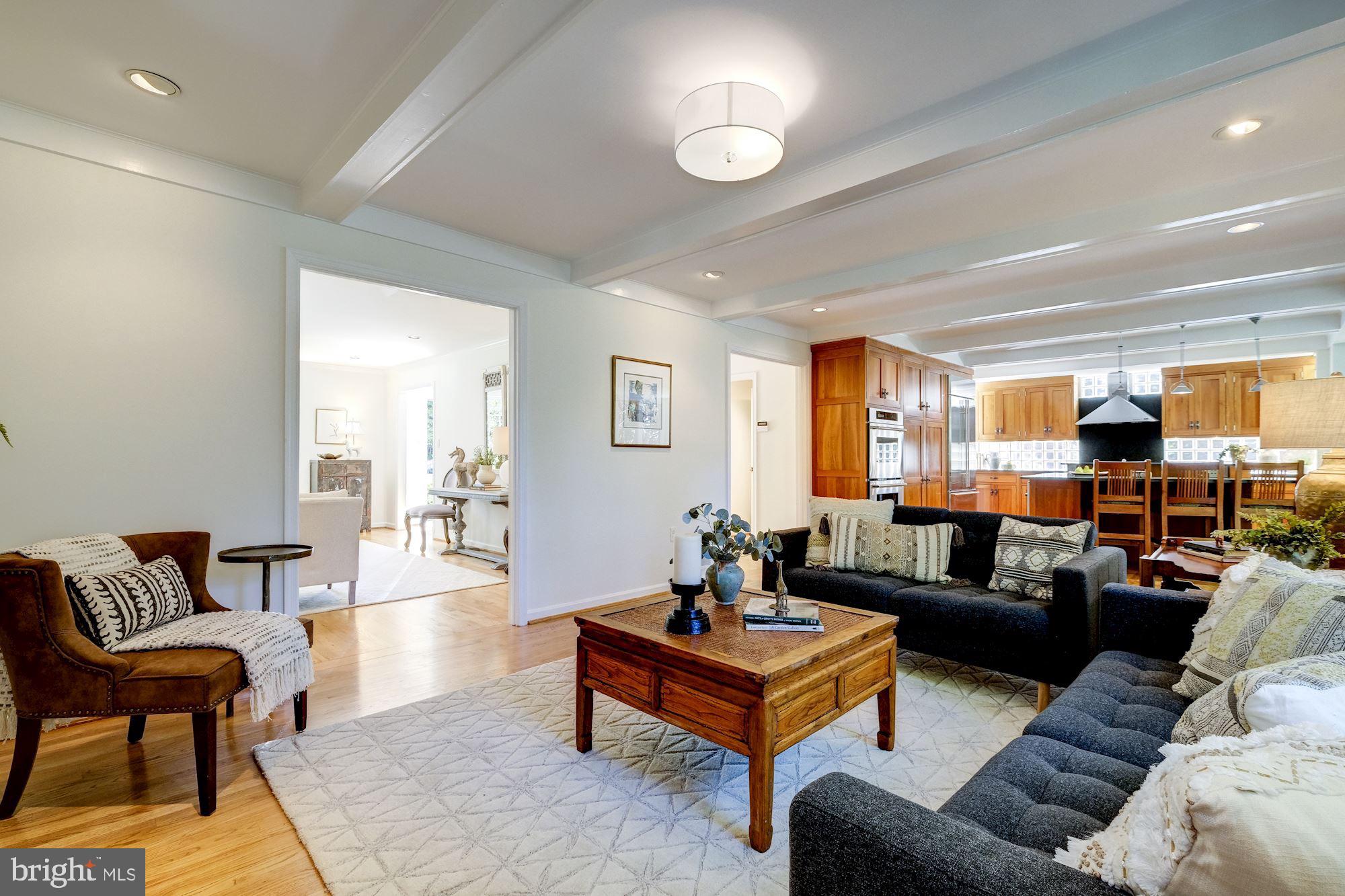 CHEVY CHASE - Residential