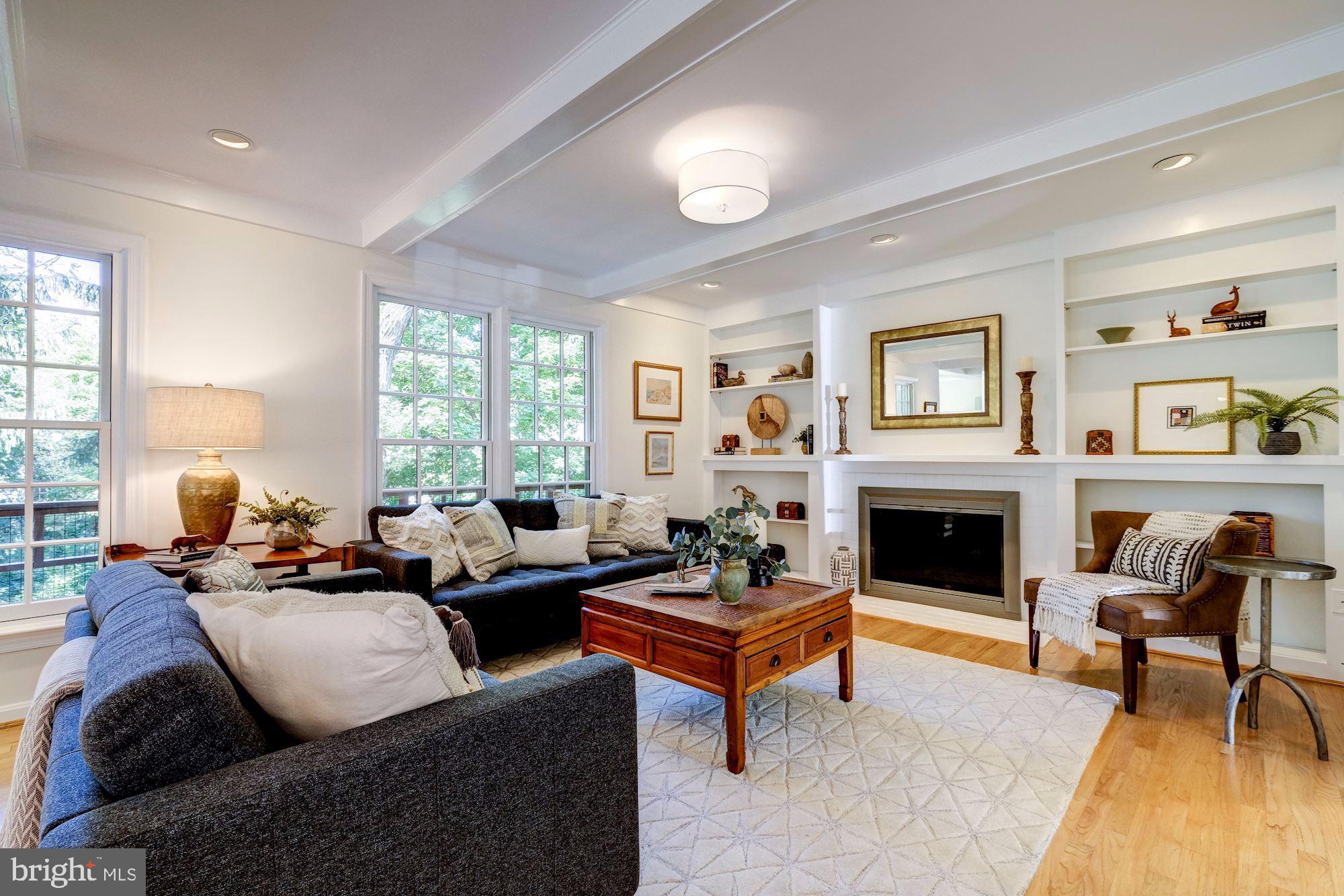 CHEVY CHASE - Residential