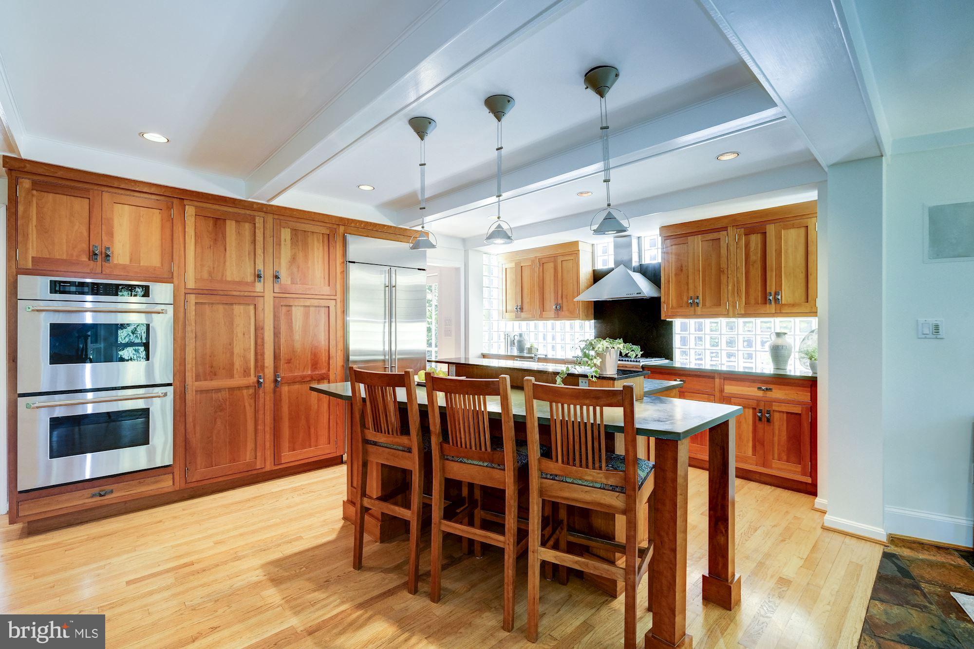 CHEVY CHASE - Residential