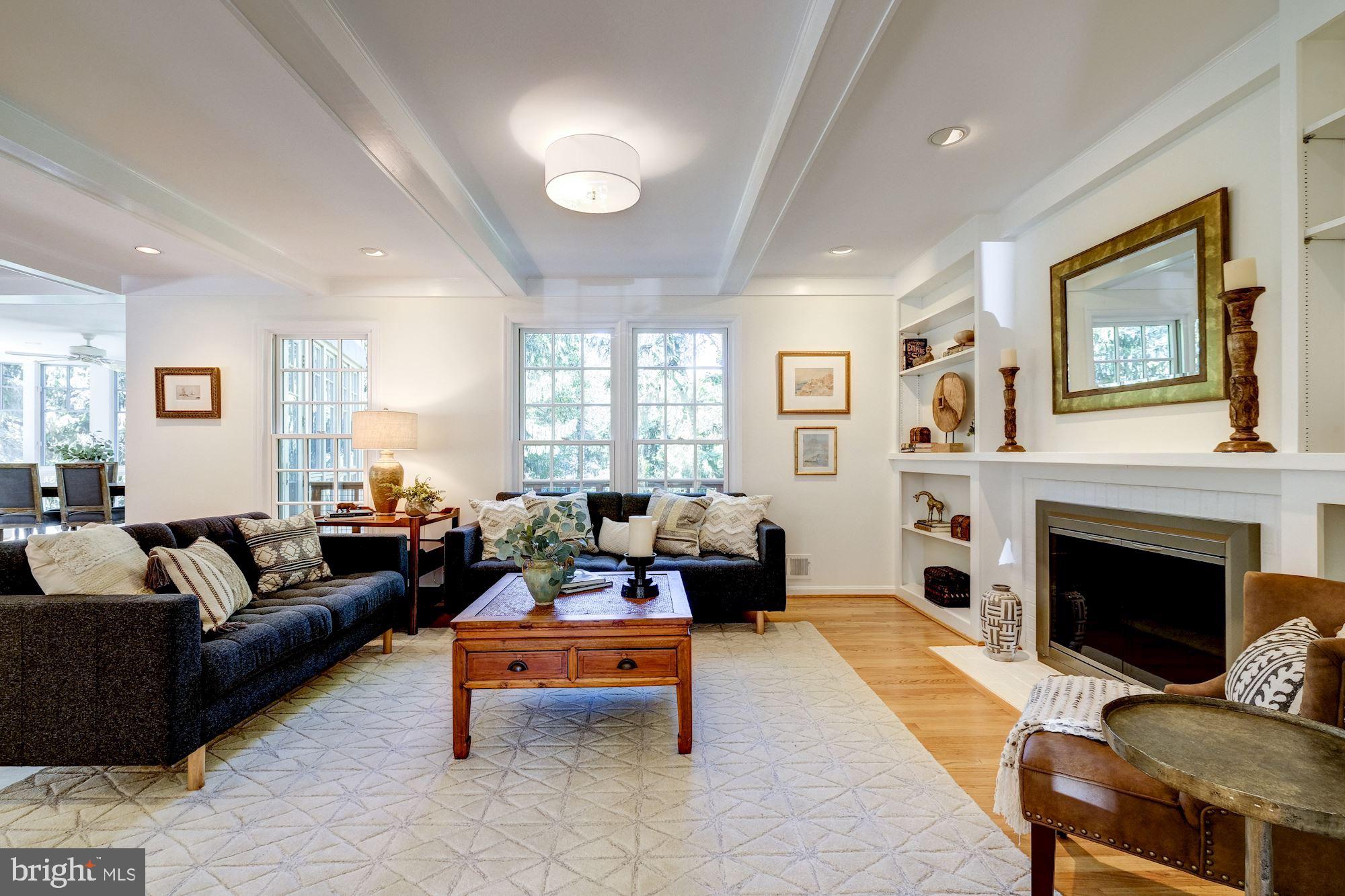 CHEVY CHASE - Residential