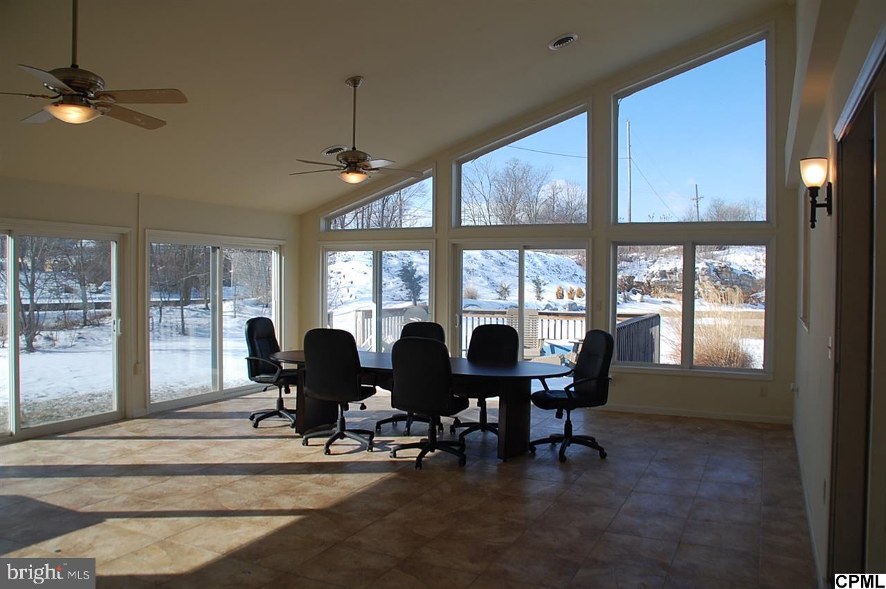 HALLWOOD HEIGHTS - Residential