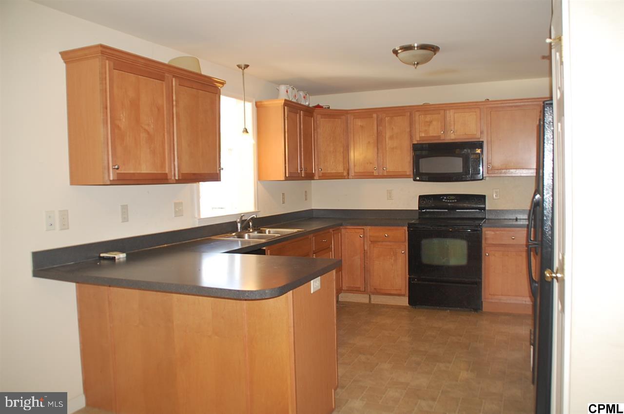 HALLWOOD HEIGHTS - Residential