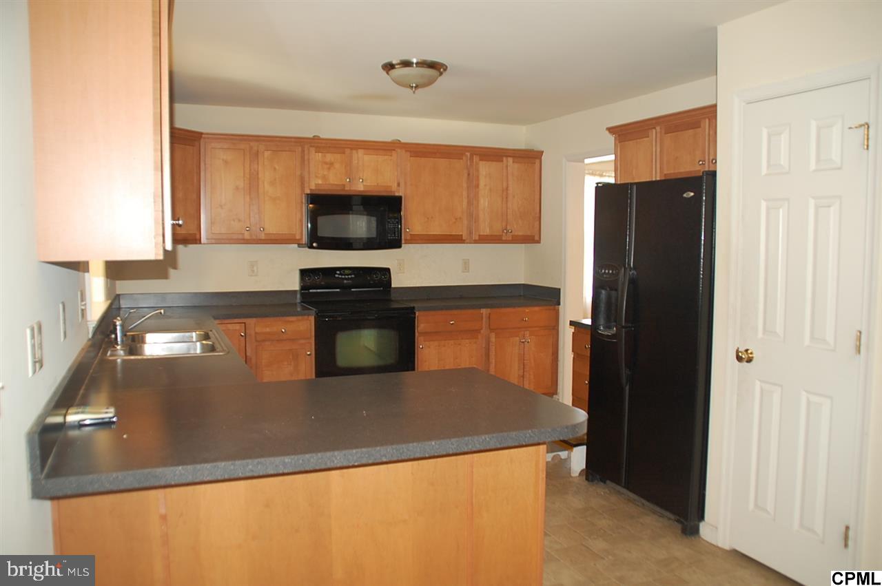 HALLWOOD HEIGHTS - Residential