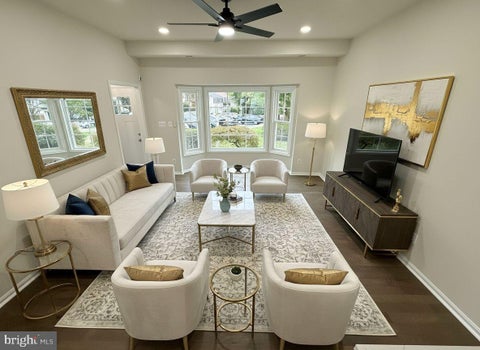 Townhouse For Rent - 5305 Anchor Court<br/> FAIRFAX, VA 22032