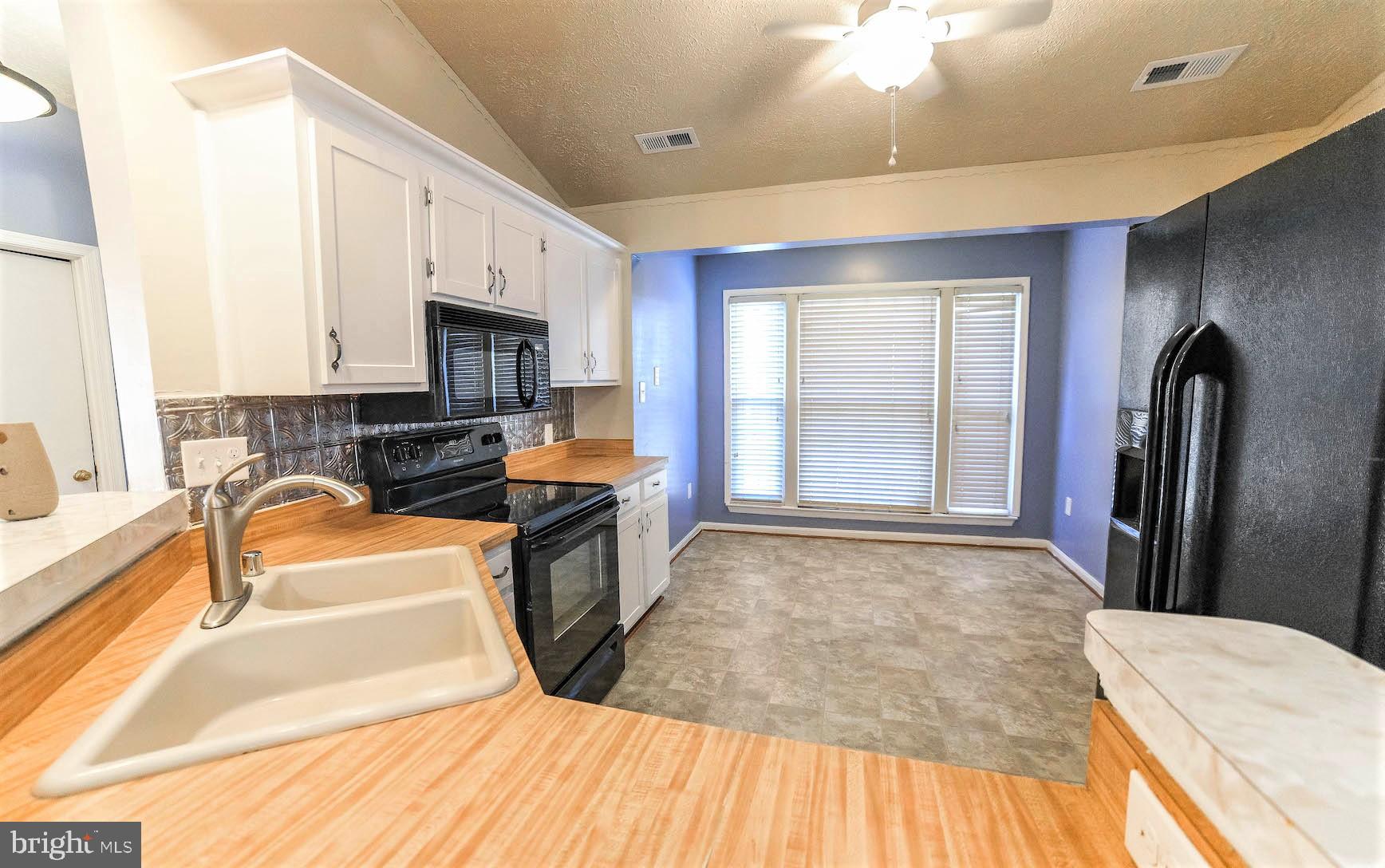 LANCASTER / WESTLAKE VILLAGE - Residential