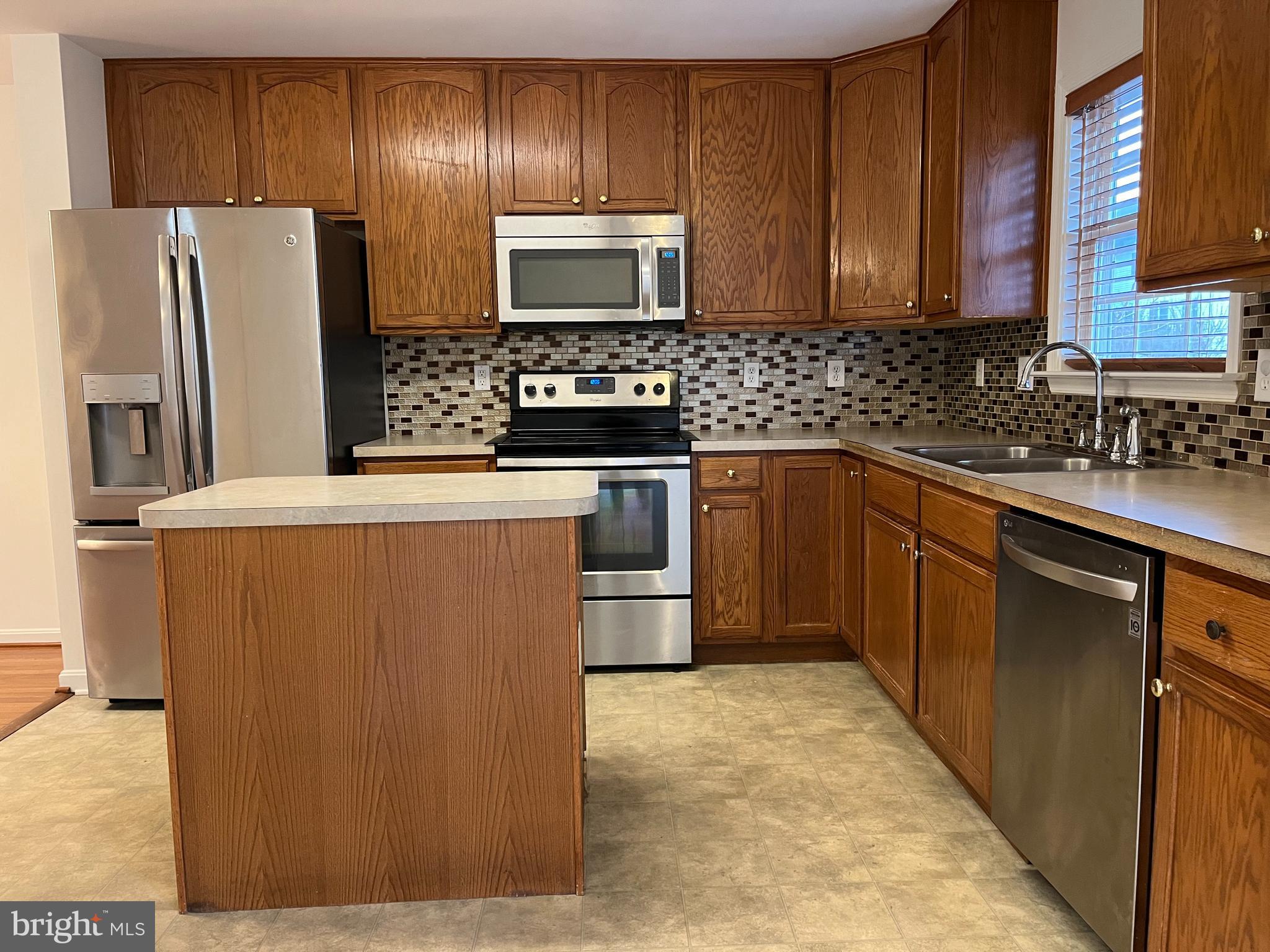 HAMMONDS MILL - Residential Lease