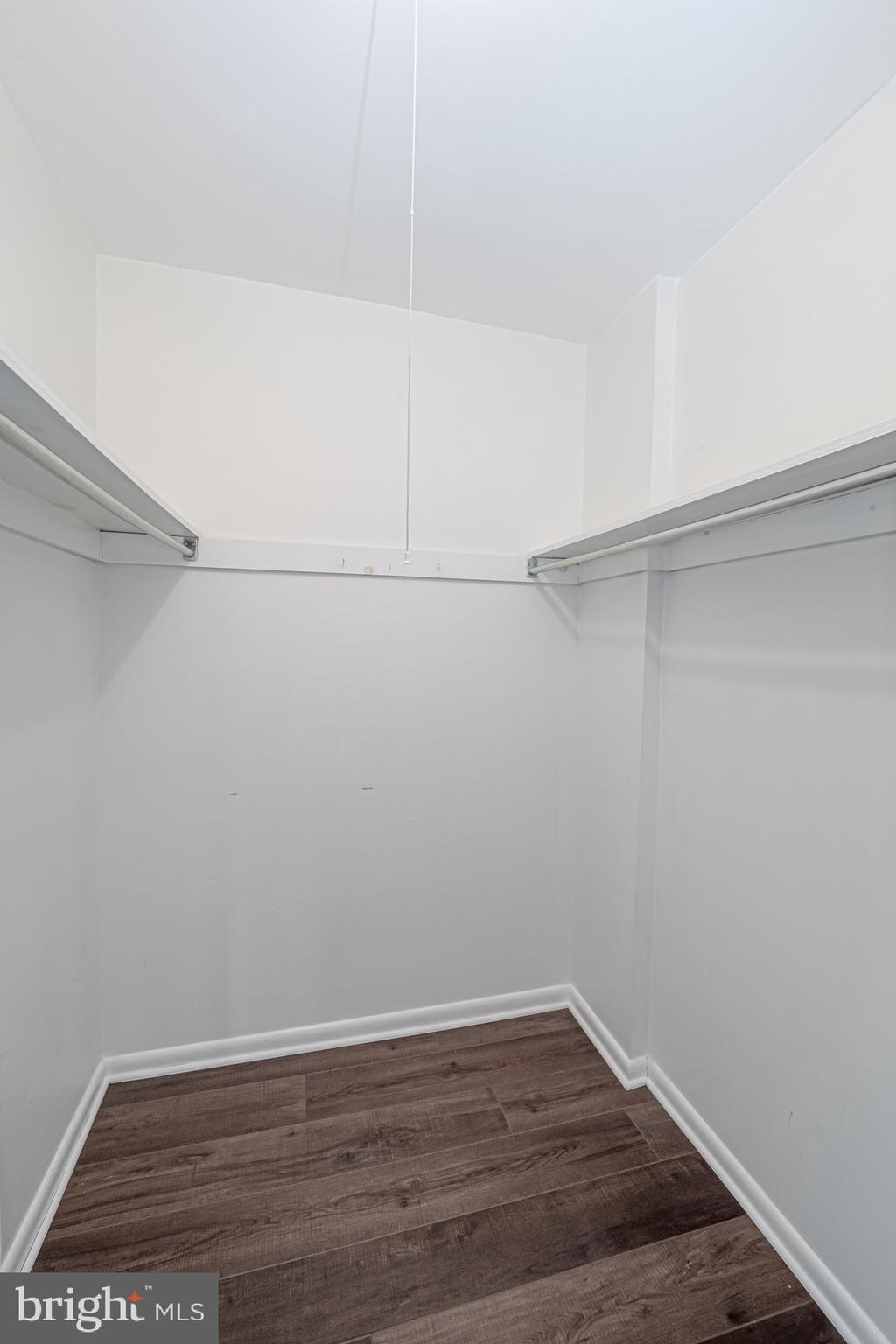 SUMMIT HOUSE - Residential Lease