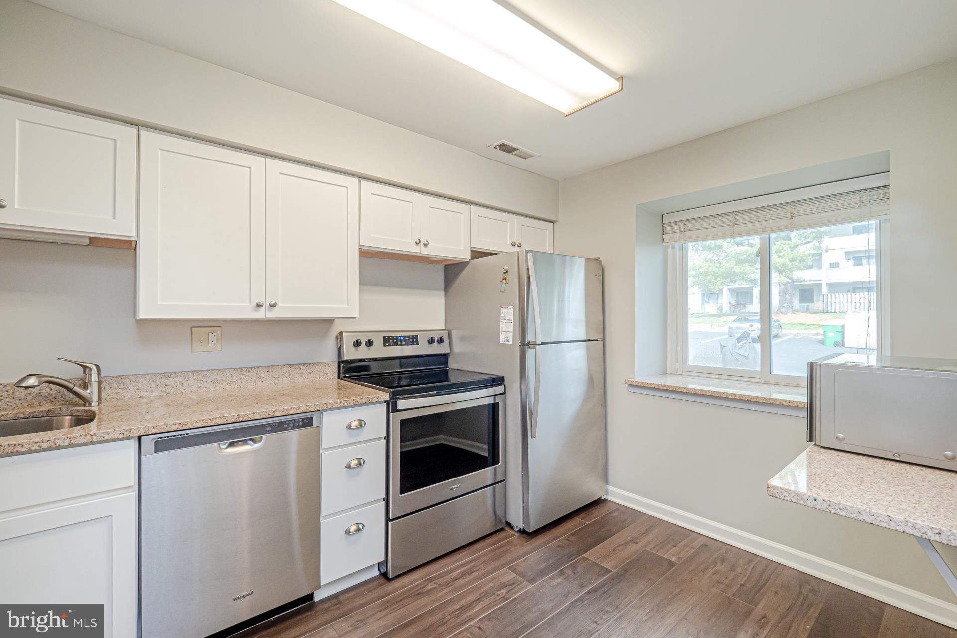 SUMMIT HOUSE - Residential Lease