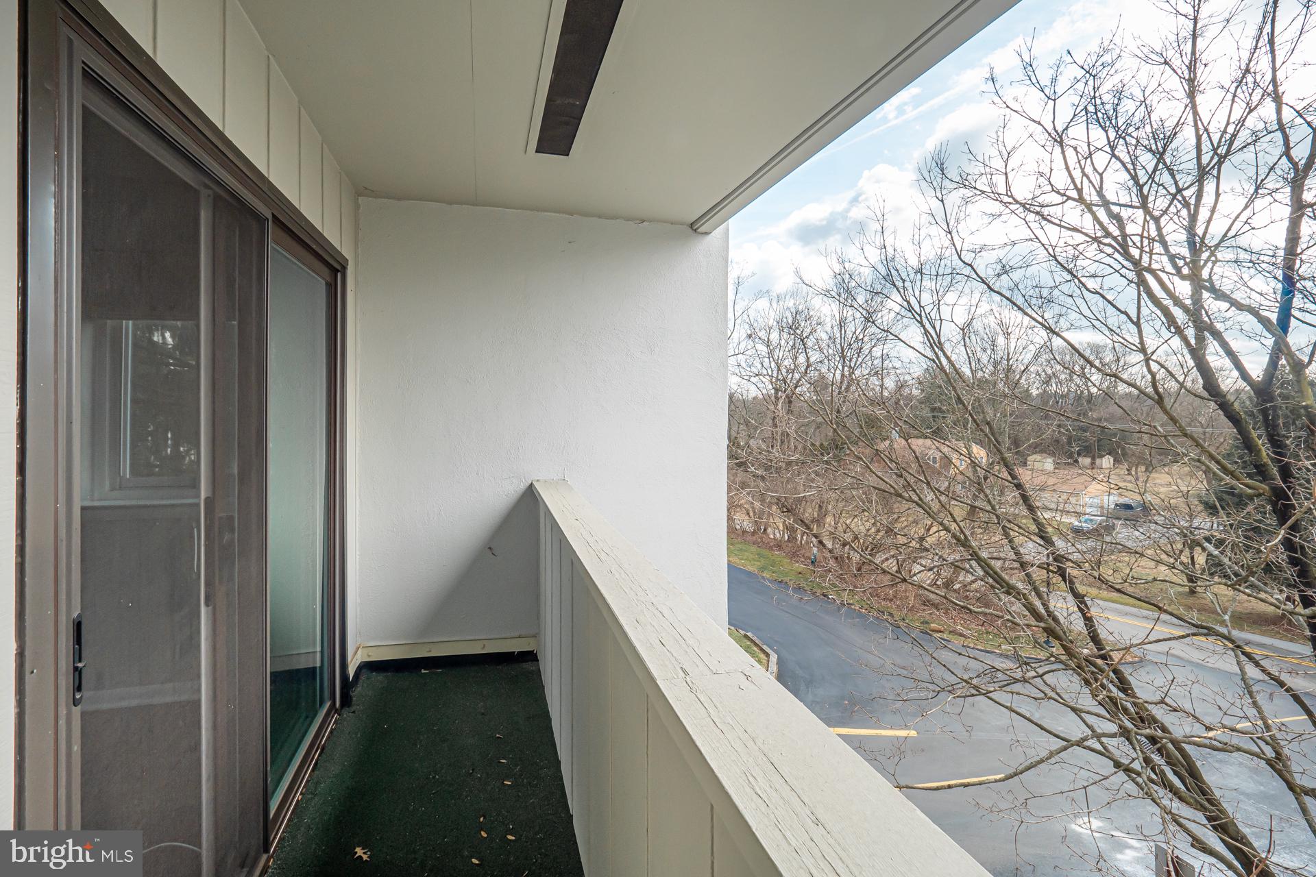 SUMMIT HOUSE - Residential Lease