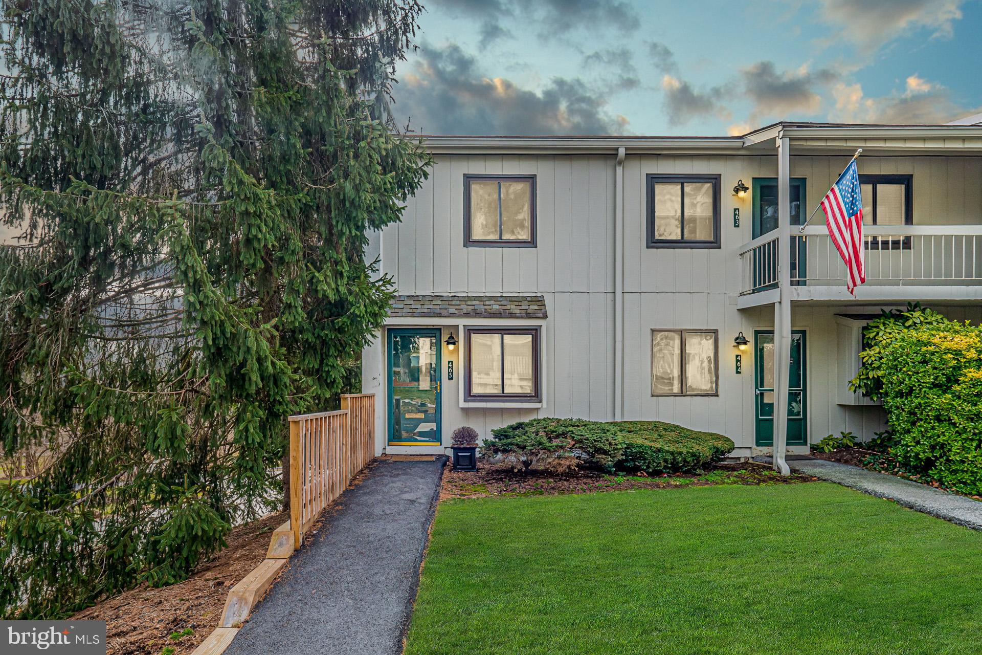 SUMMIT HOUSE - Residential Lease