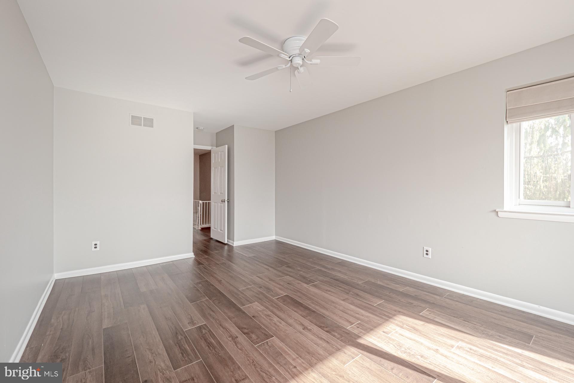 SUMMIT HOUSE - Residential Lease