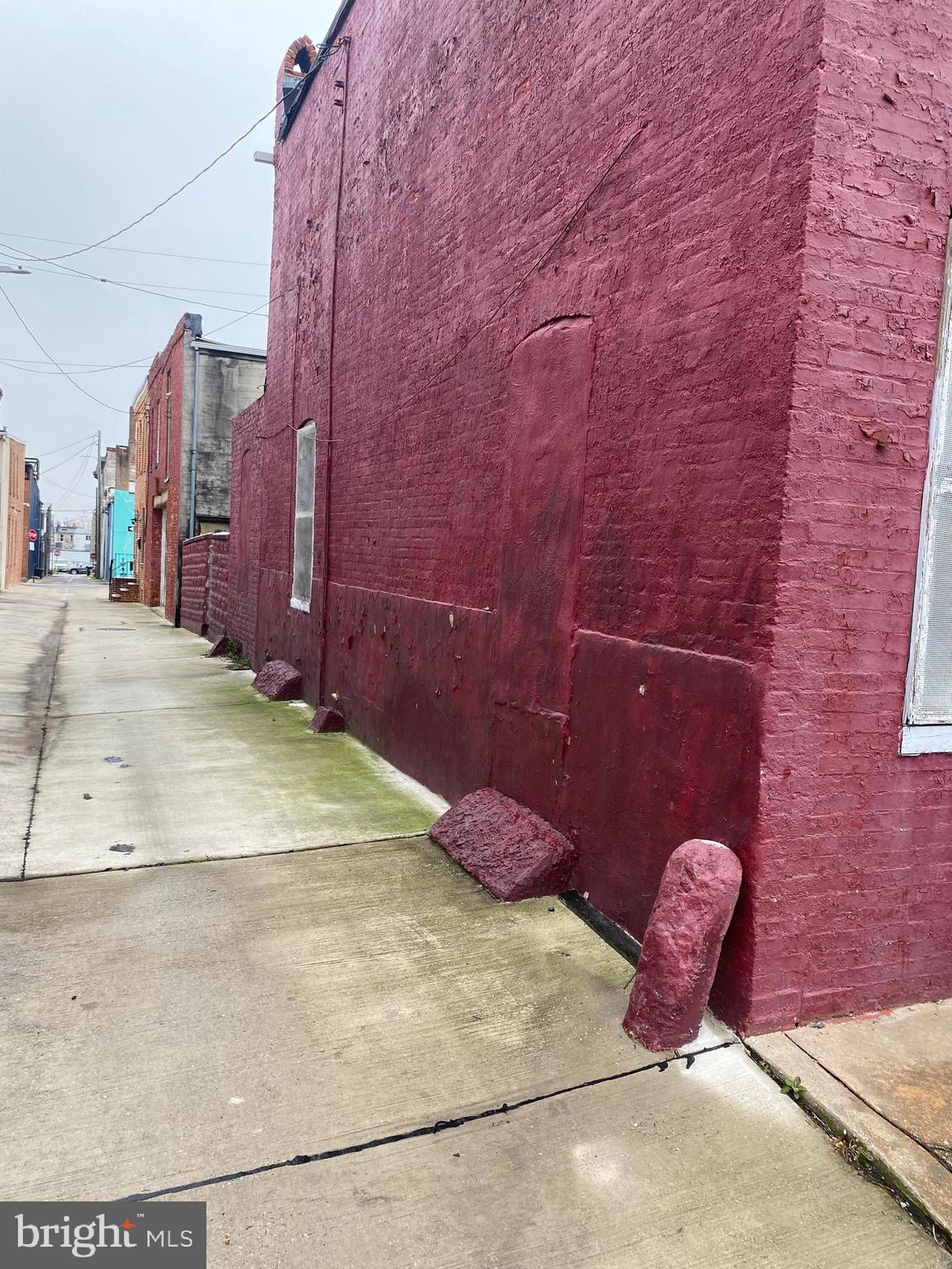 211 COLLINGTON AVENUE