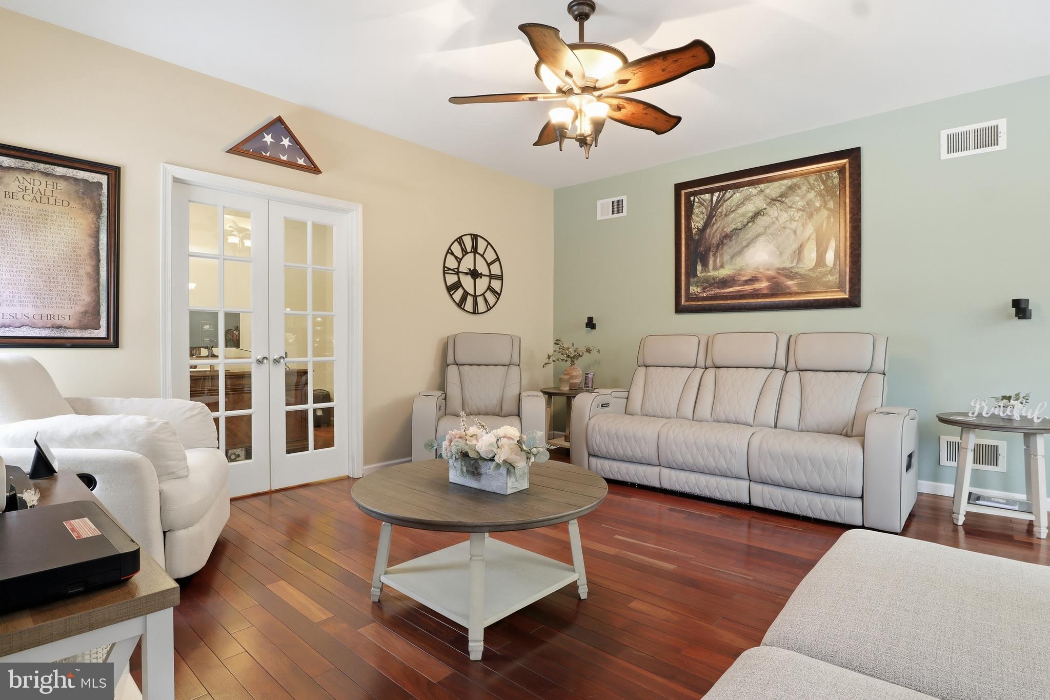 WORTHINGTON - Residential