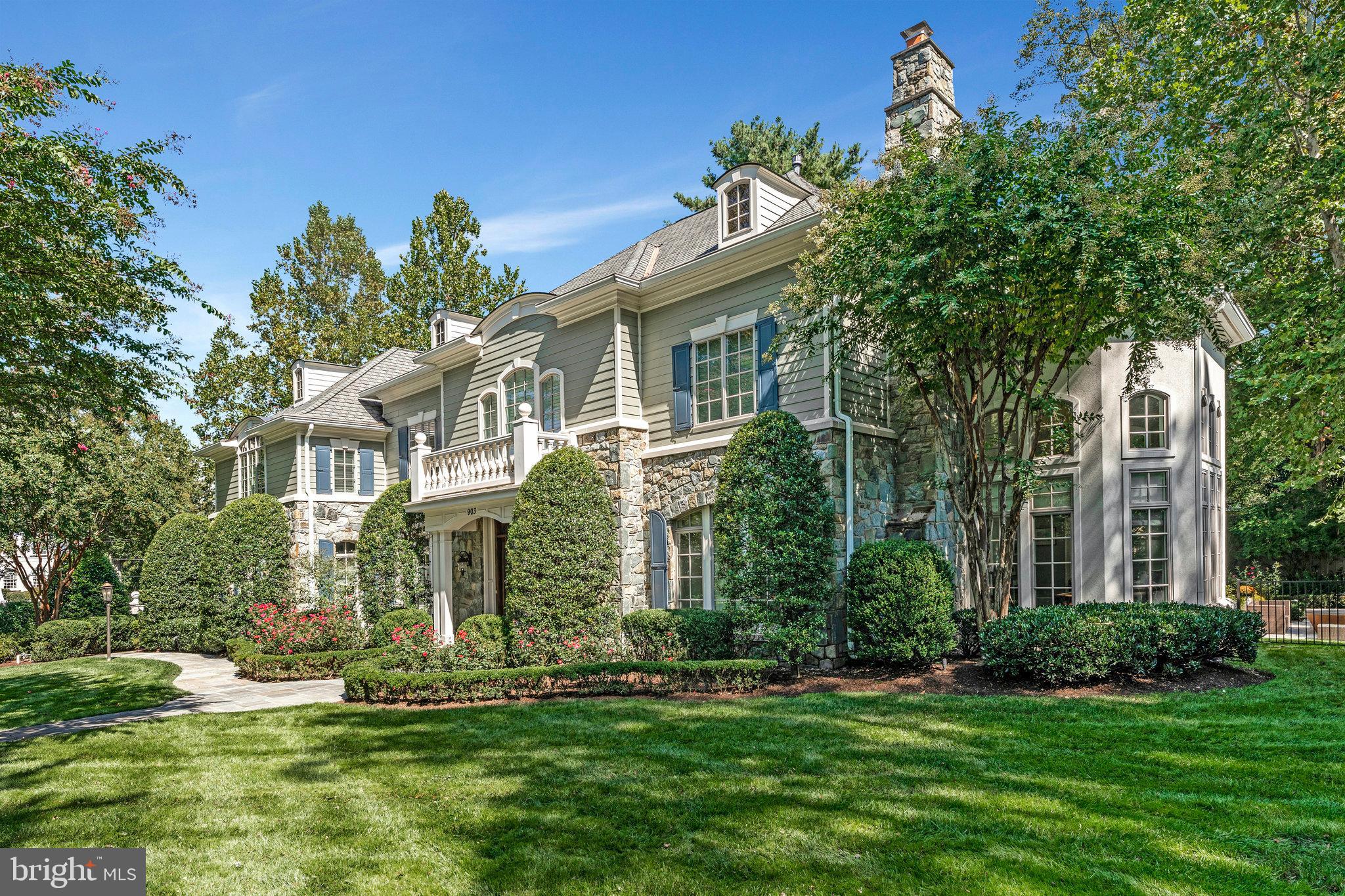 903 DOUGLASS DRIVE