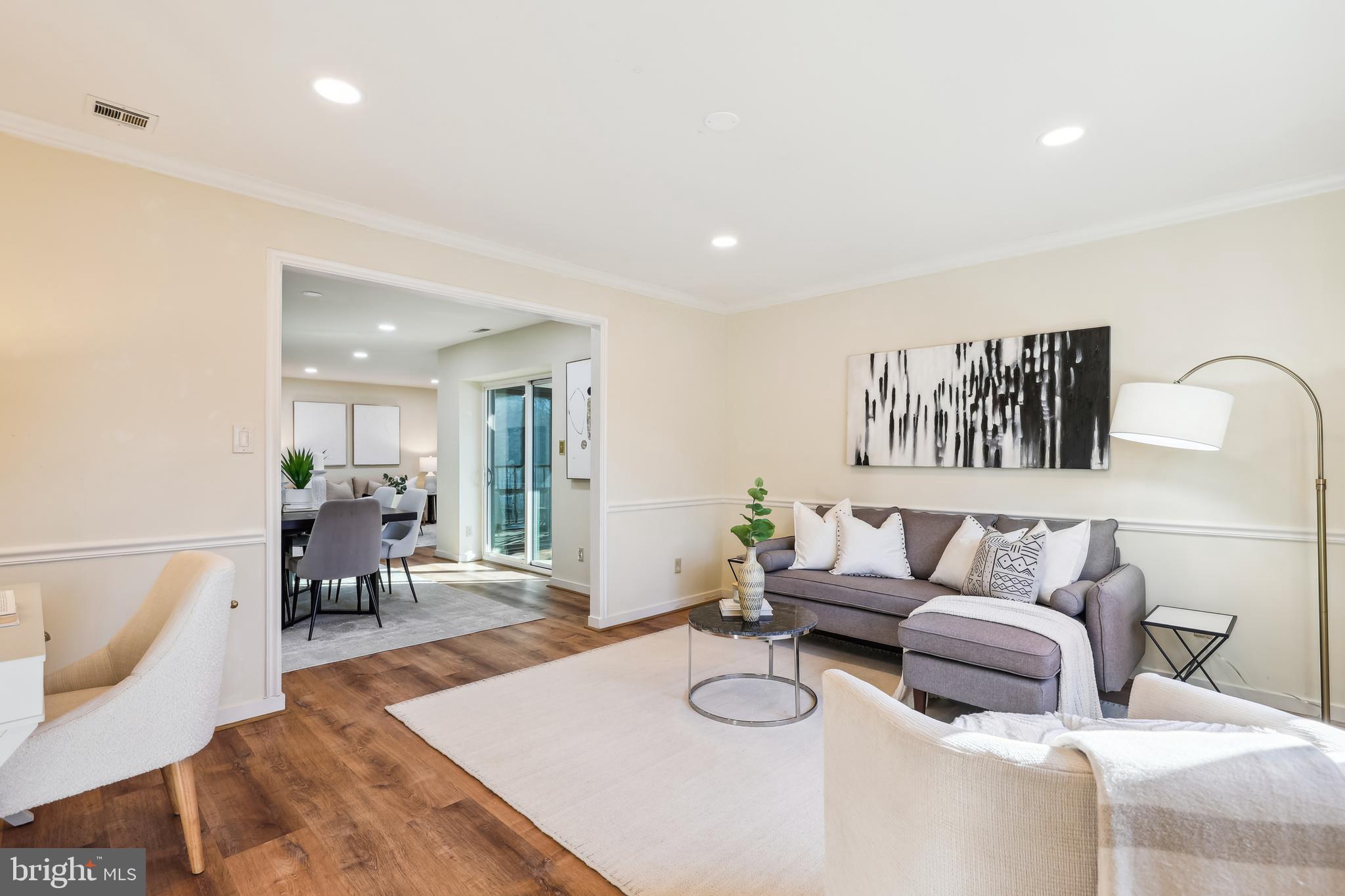 WATERFORD SQUARE - Residential