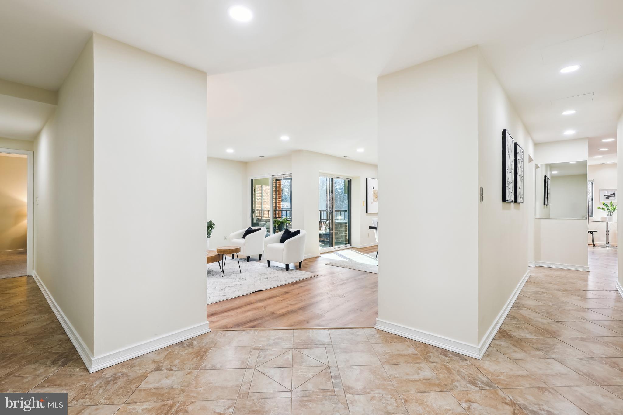 WATERFORD SQUARE - Residential