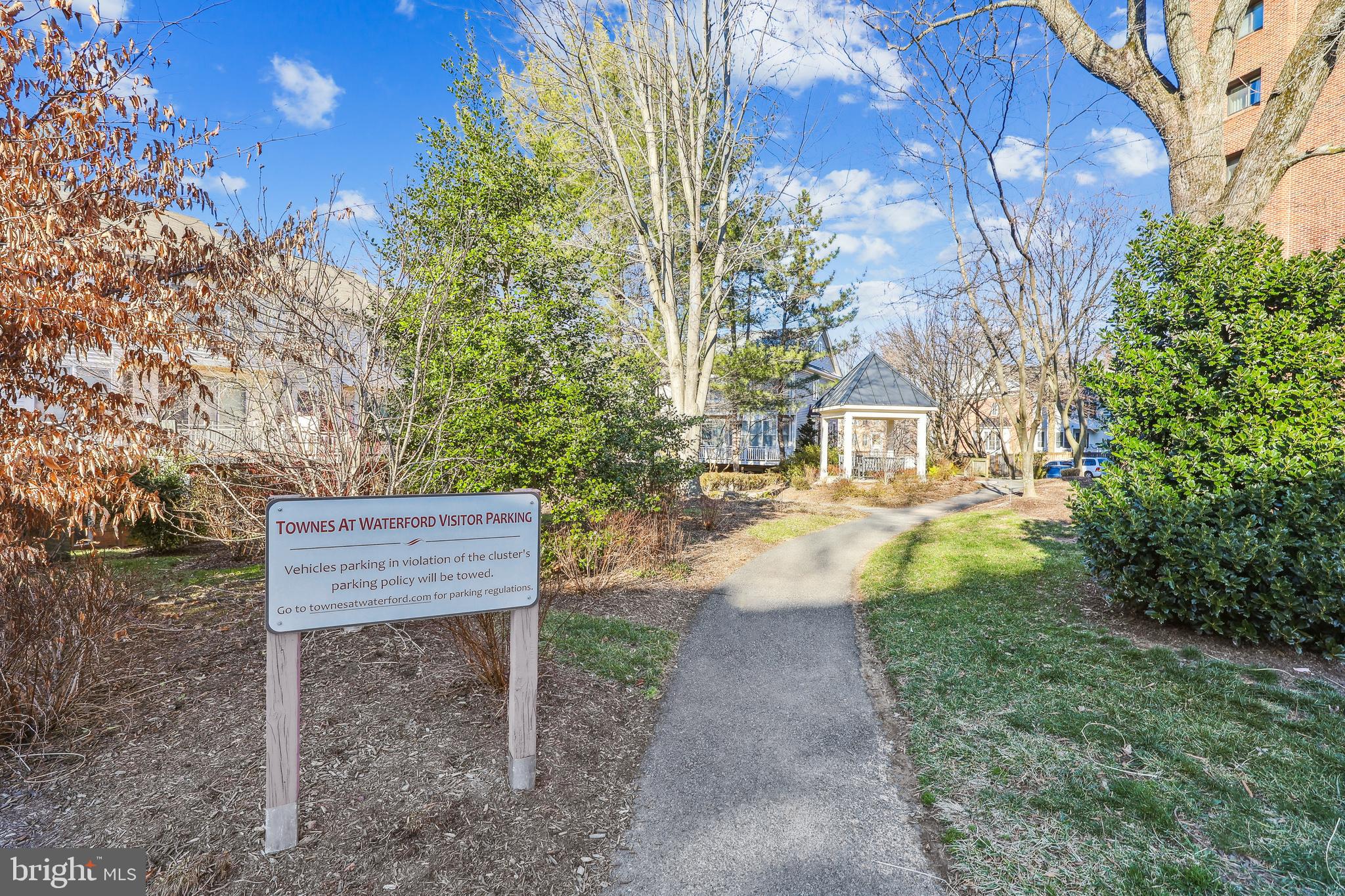 WATERFORD SQUARE - Residential