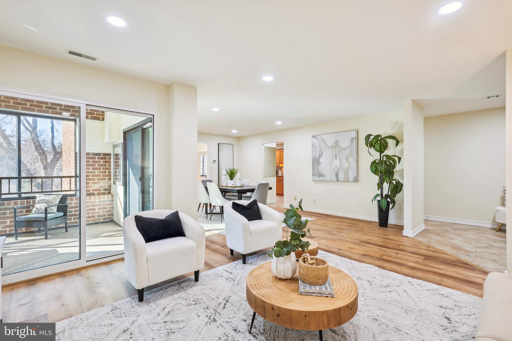 WATERFORD SQUARE - Residential