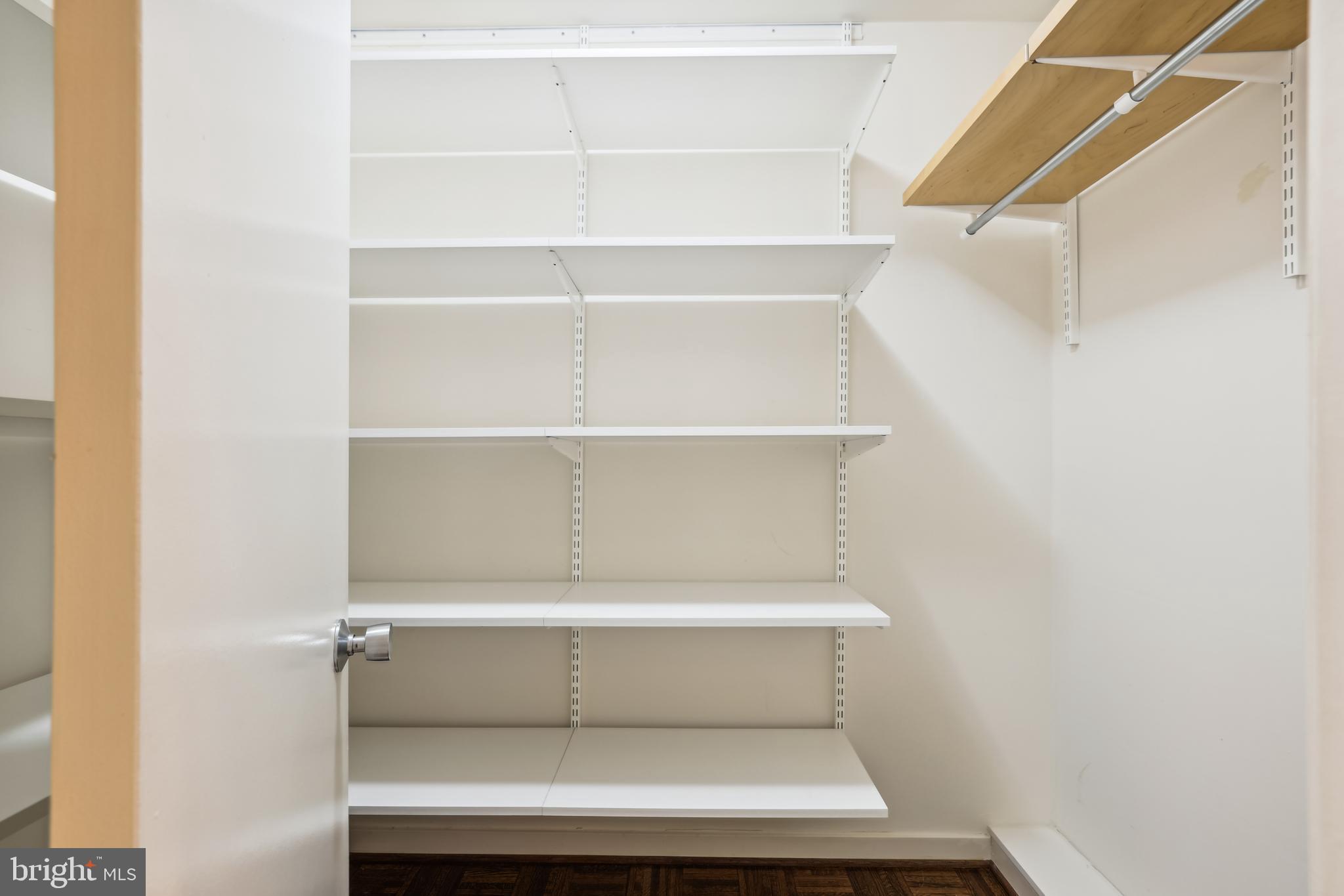 WATERFORD SQUARE - Residential