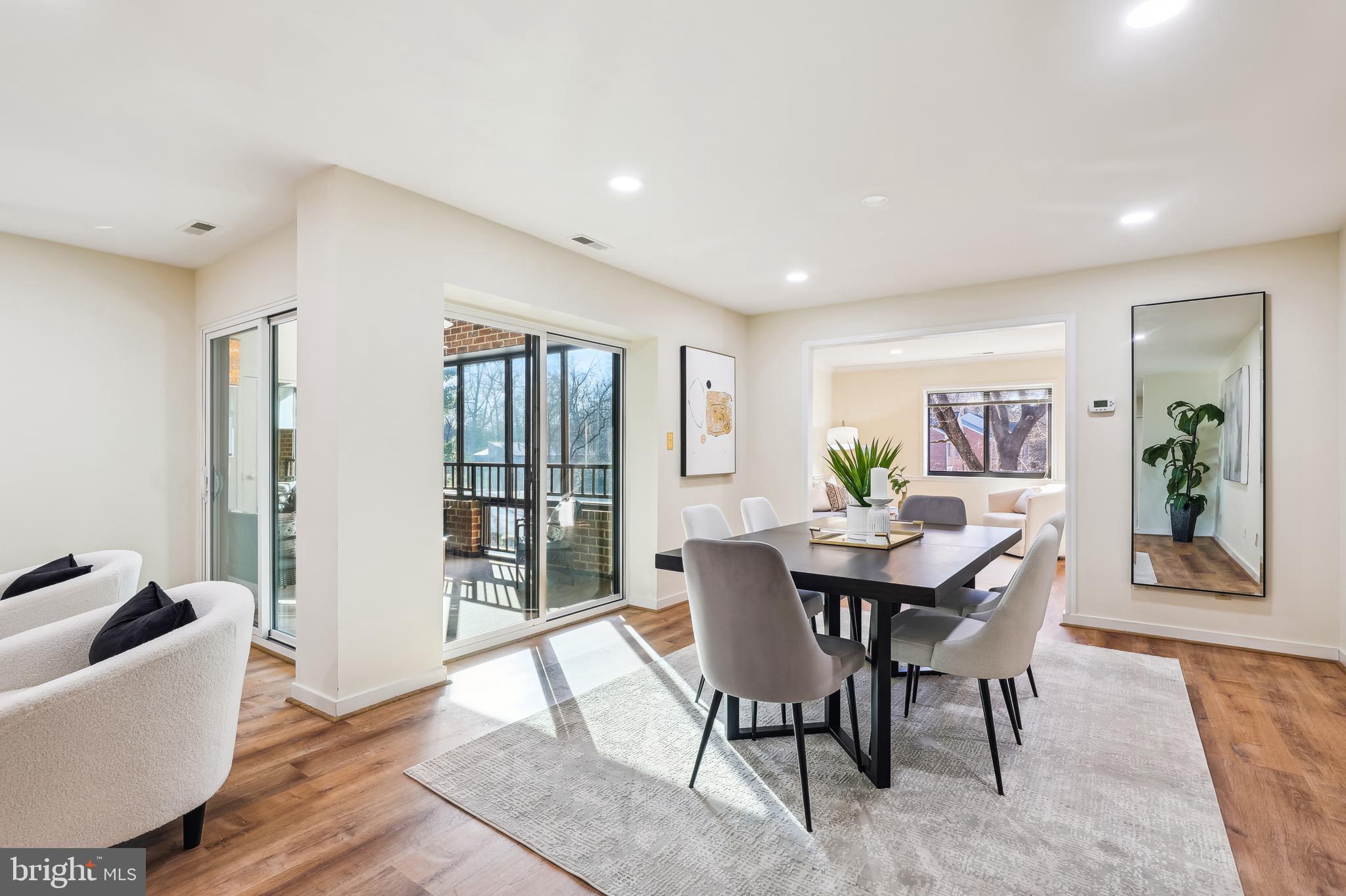 WATERFORD SQUARE - Residential