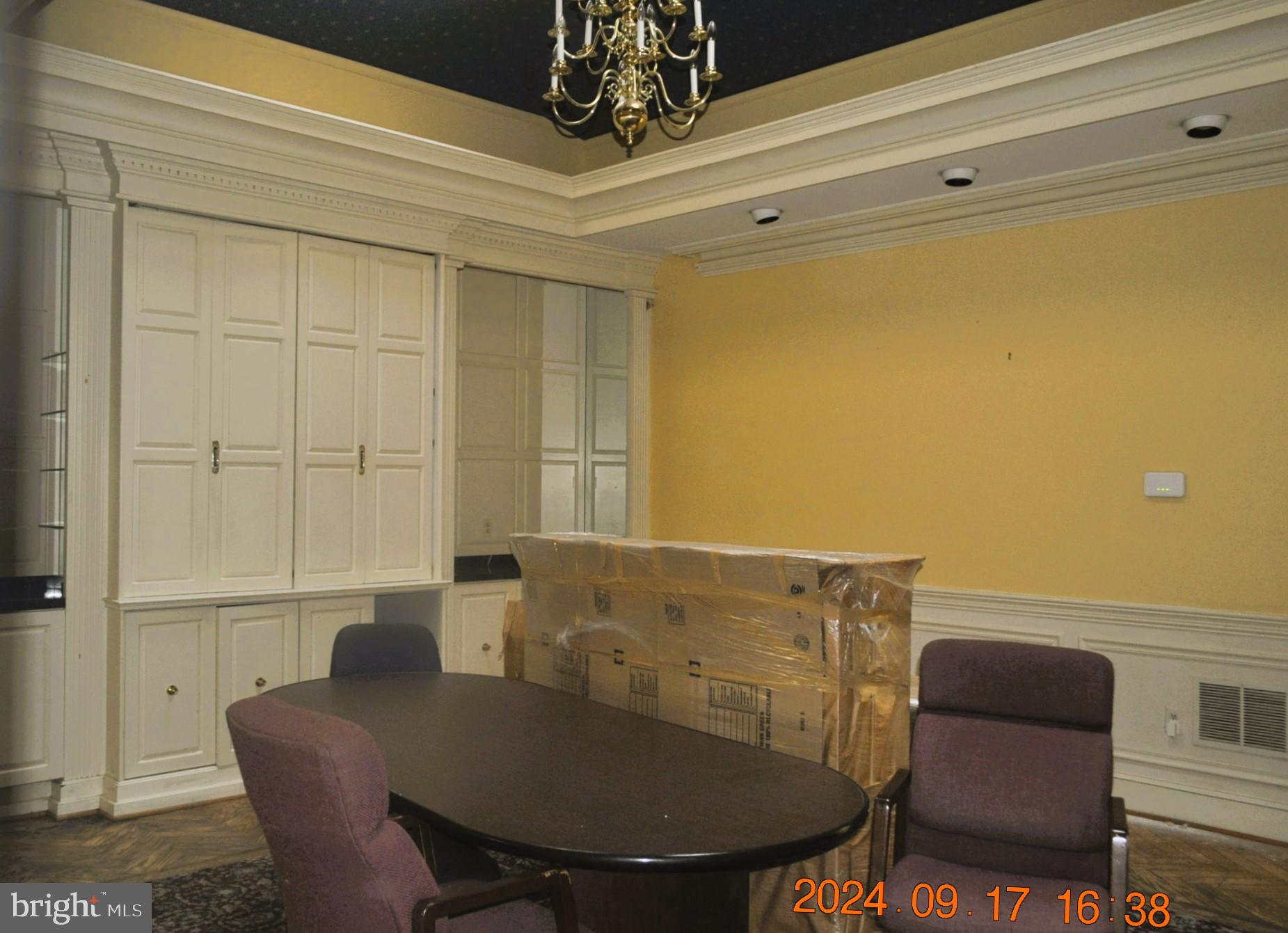 BUTCHERS HILL - Commercial Lease