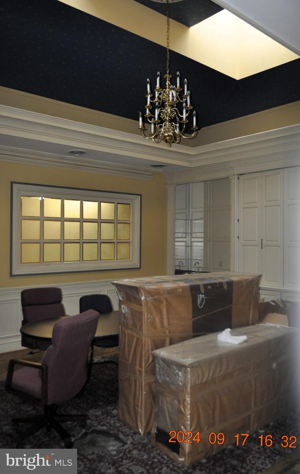 BUTCHERS HILL - Commercial Lease