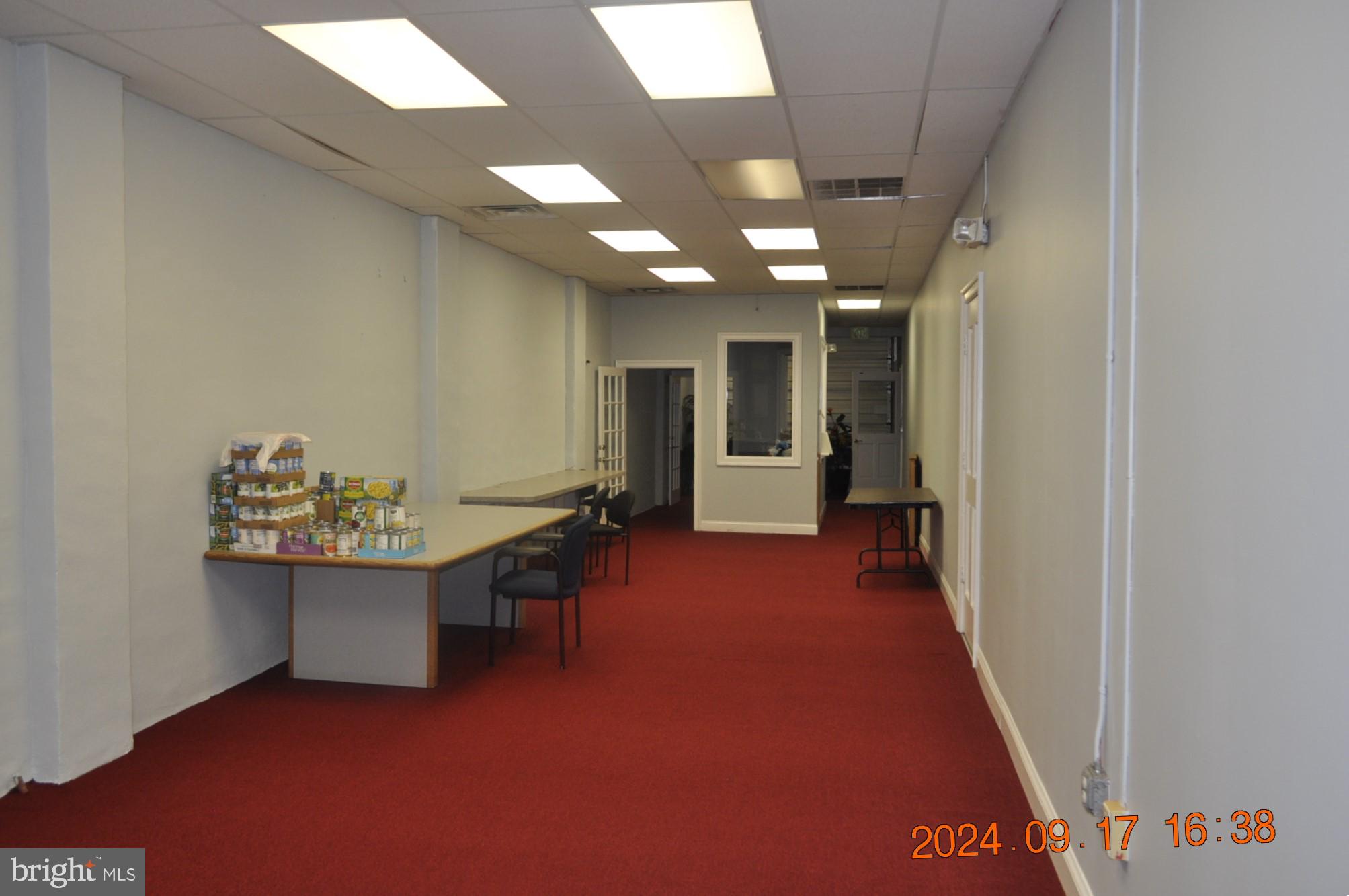 BUTCHERS HILL - Commercial Lease