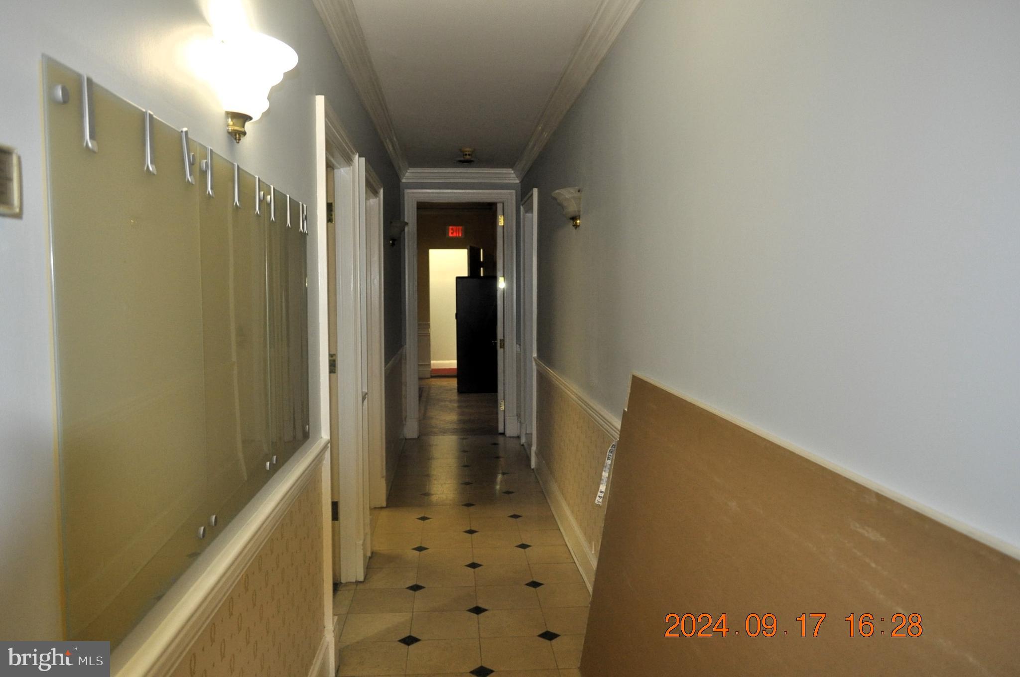 BUTCHERS HILL - Commercial Lease