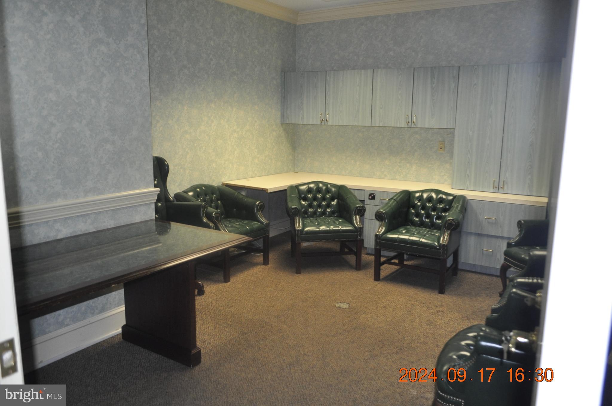 BUTCHERS HILL - Commercial Lease