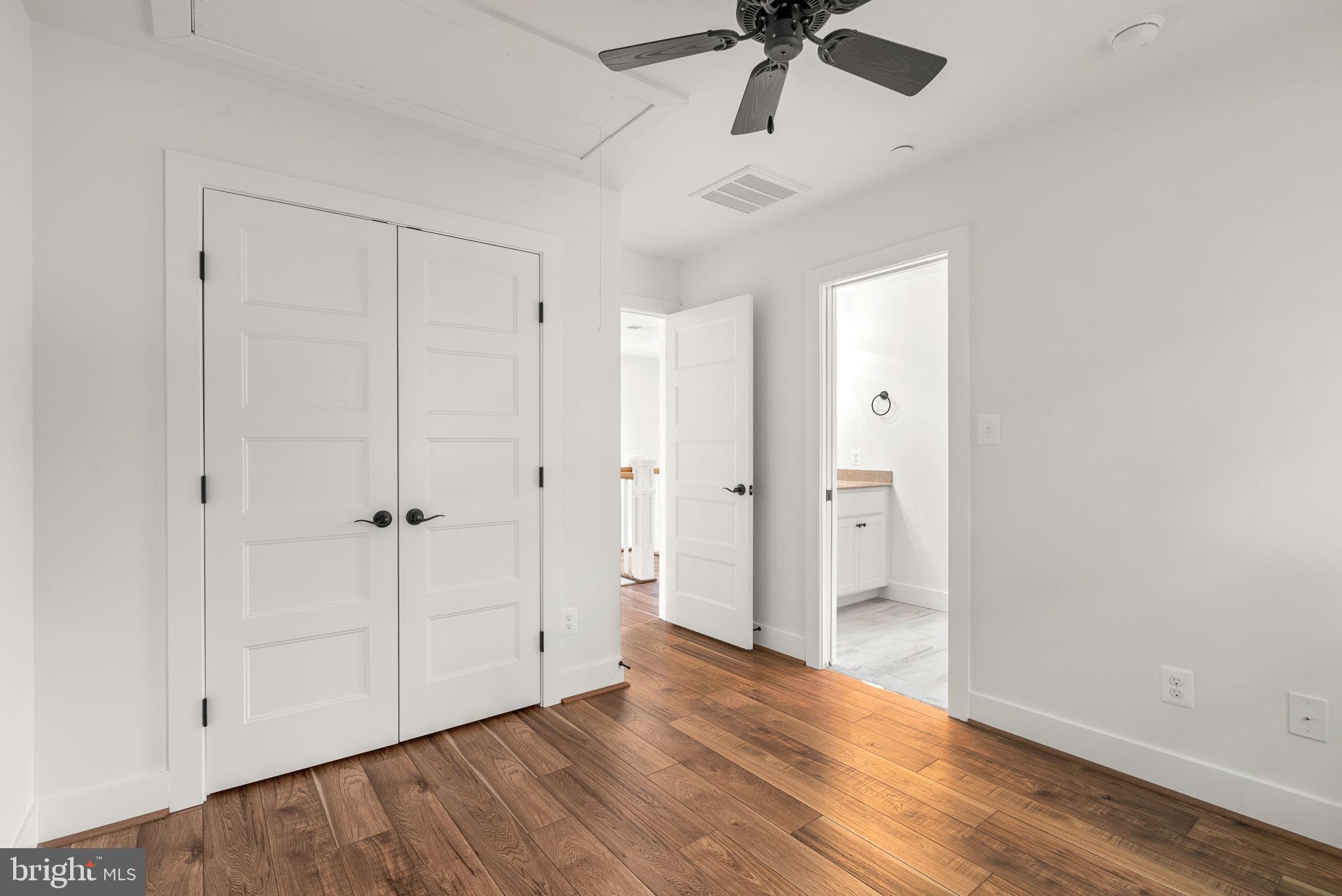 OWINGS BEACH - Residential