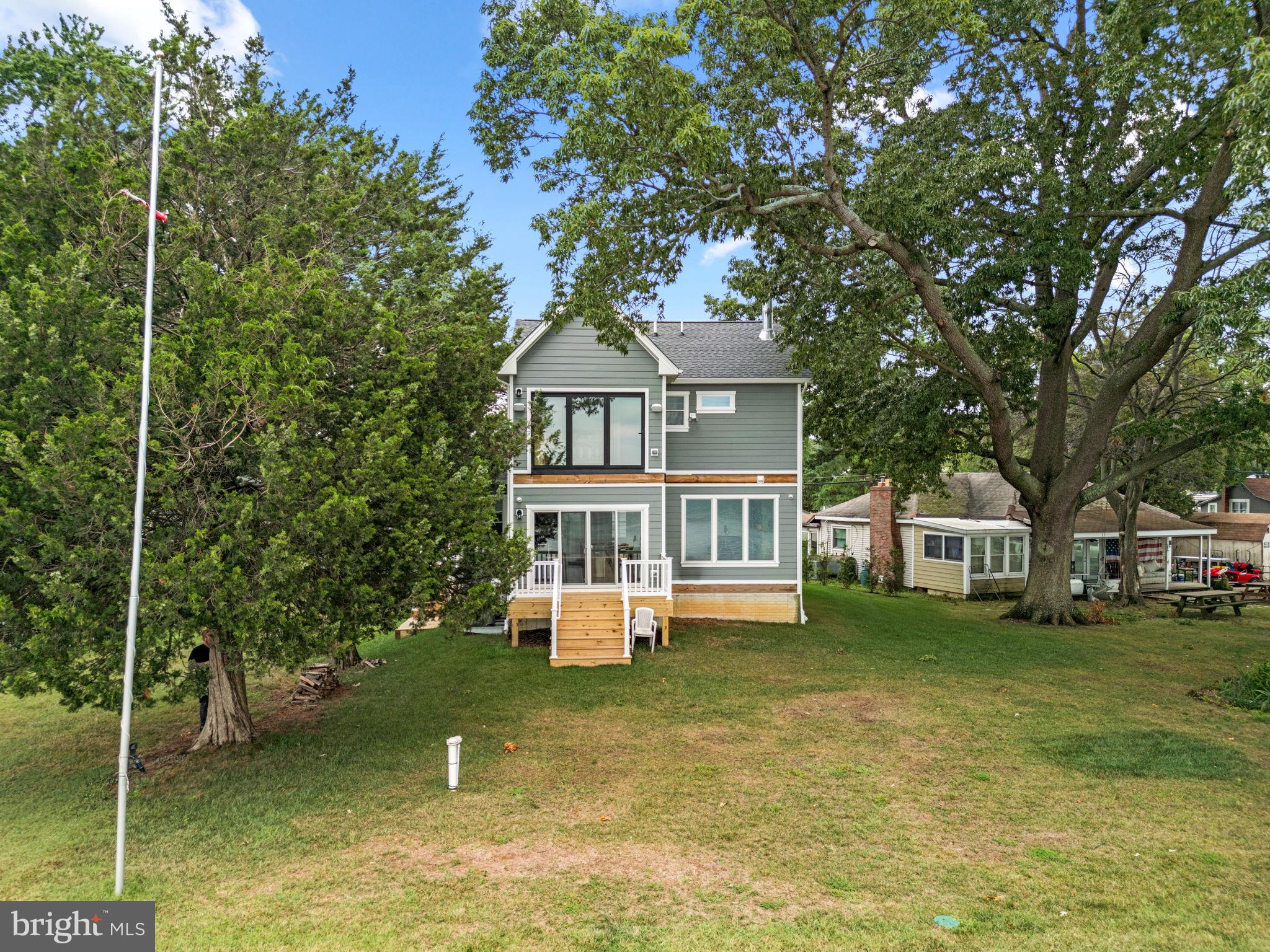 OWINGS BEACH - Residential