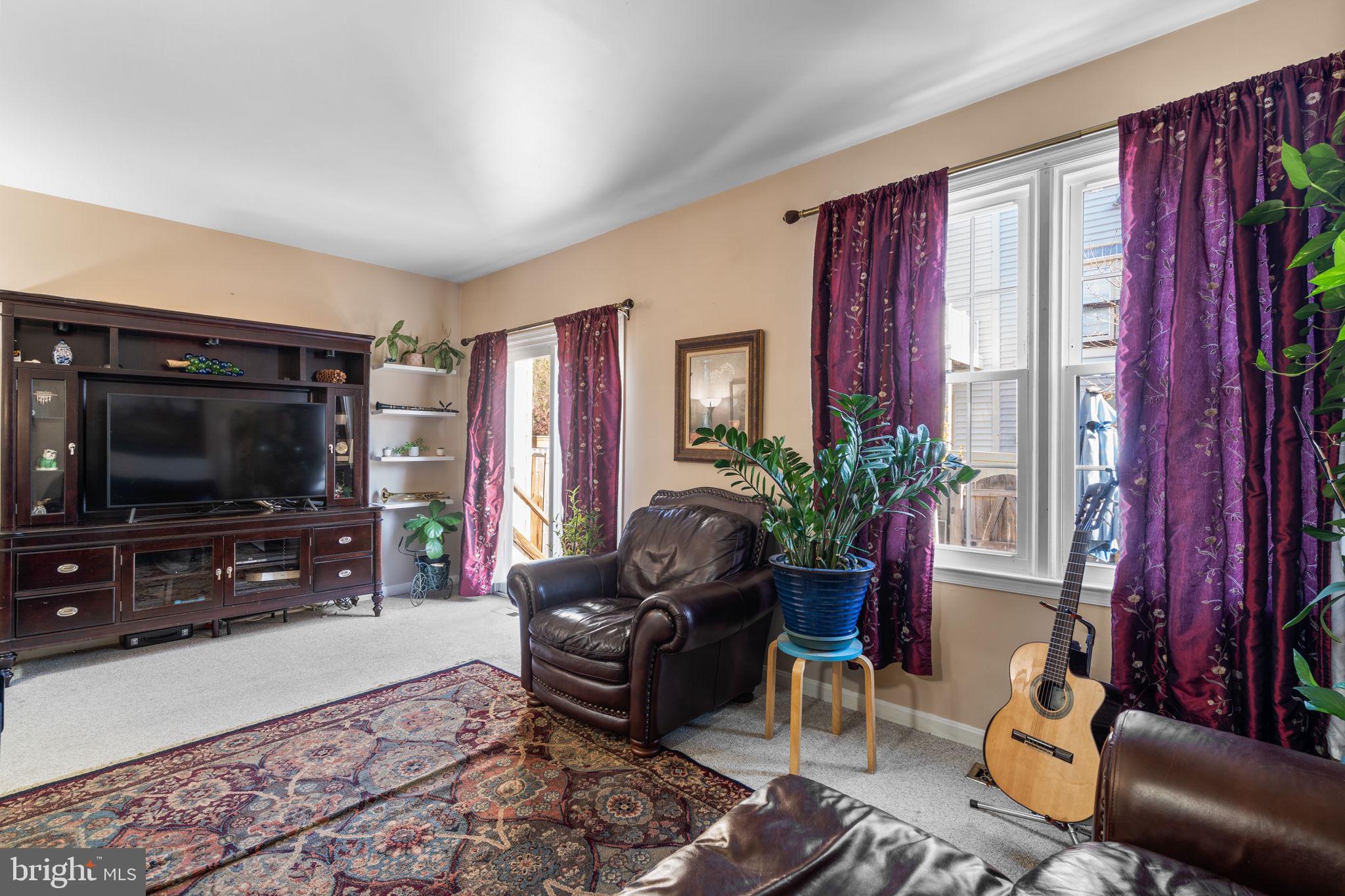 1043 WINDRUSH LANE 5