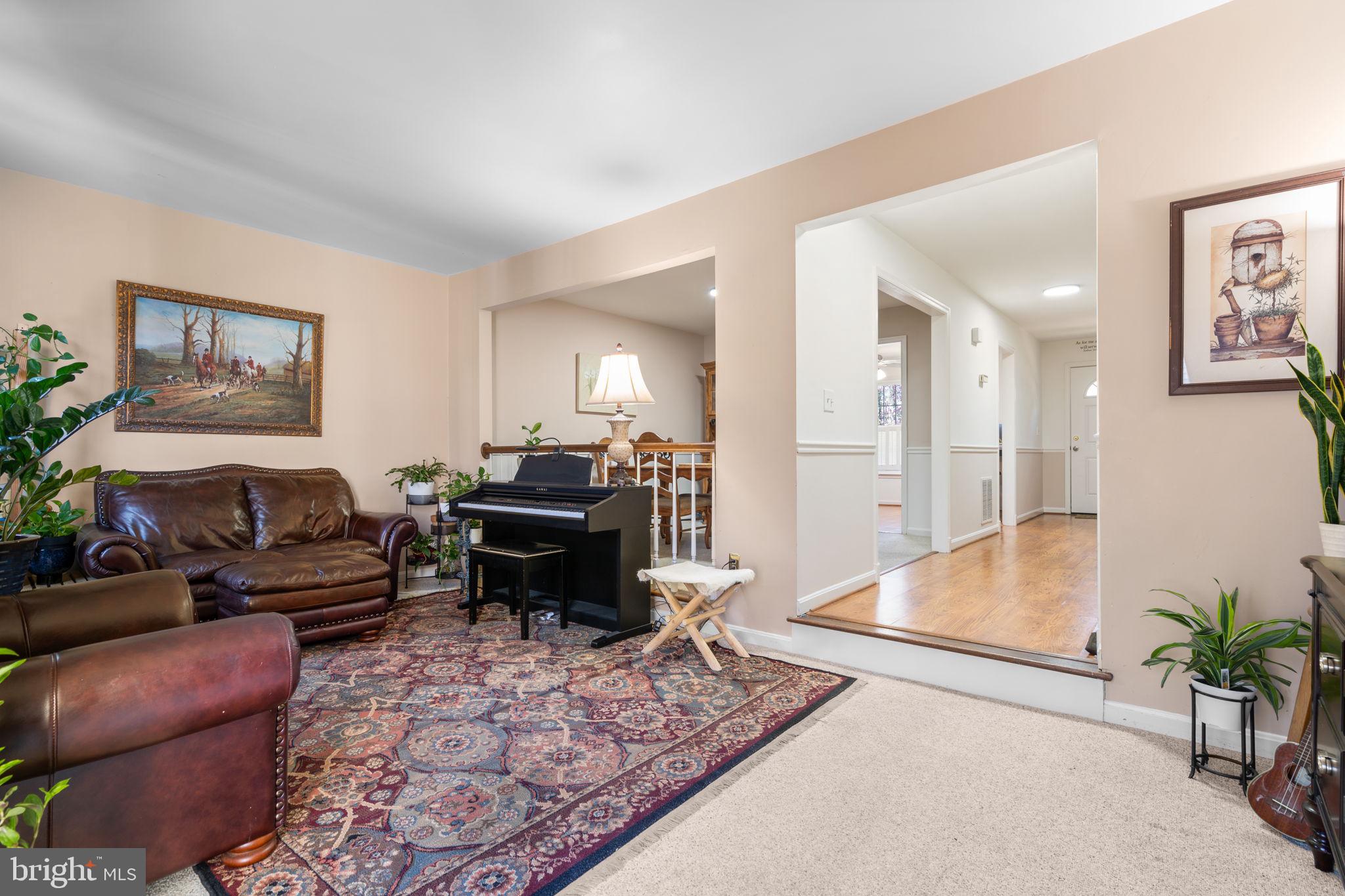 1043 WINDRUSH LANE 5