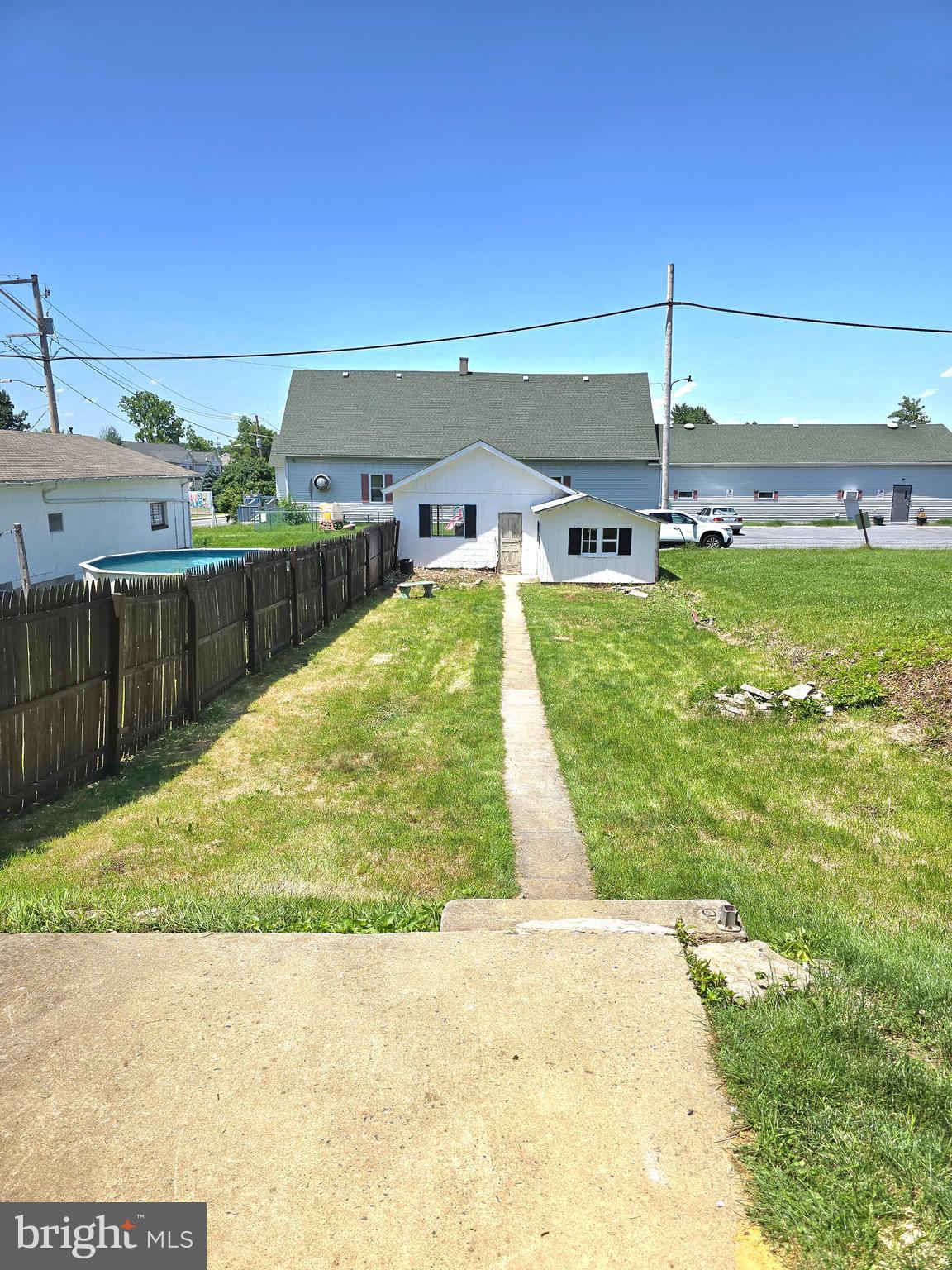 804 RACE STREET