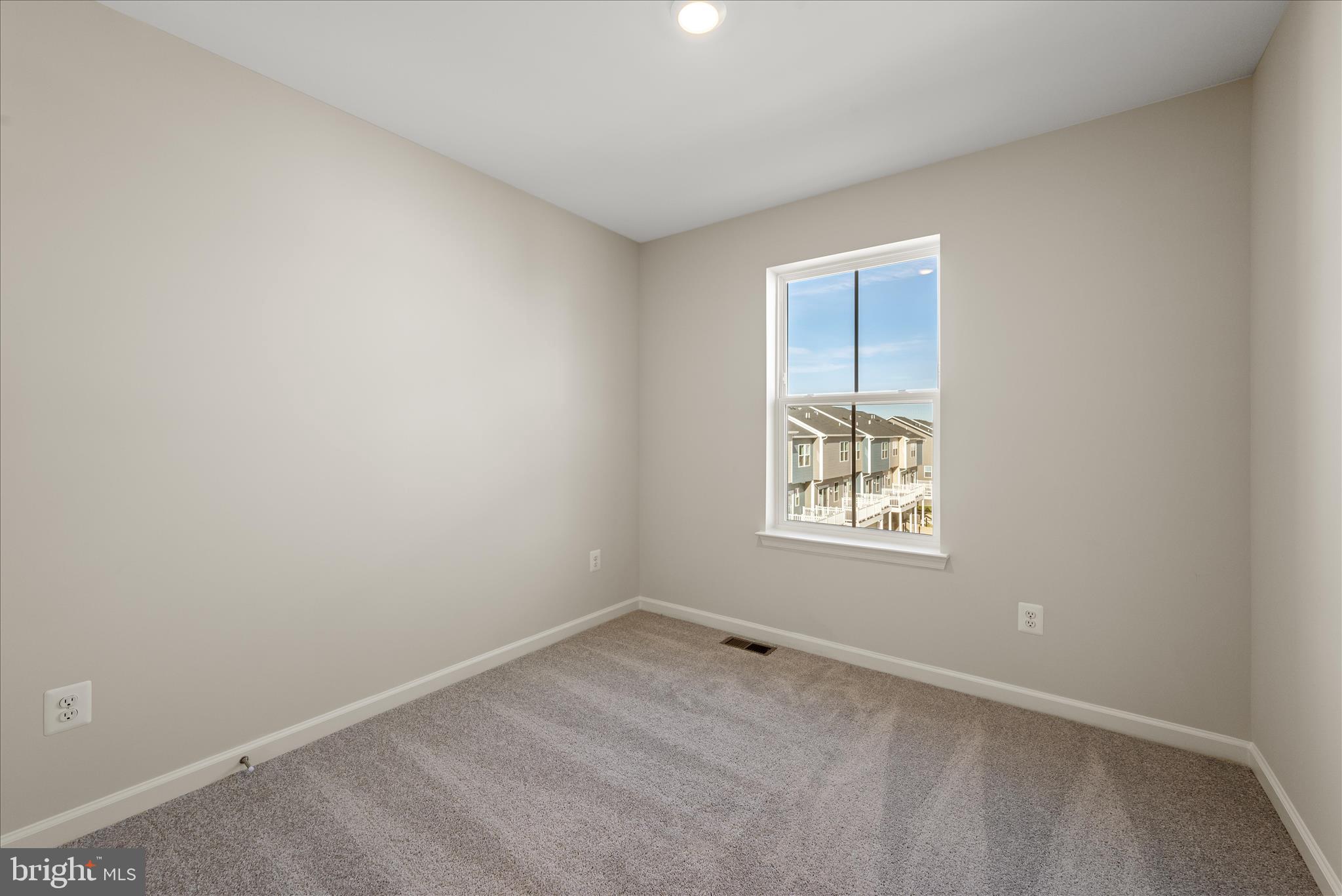 RED CLOVER MEADOWS - Residential Lease