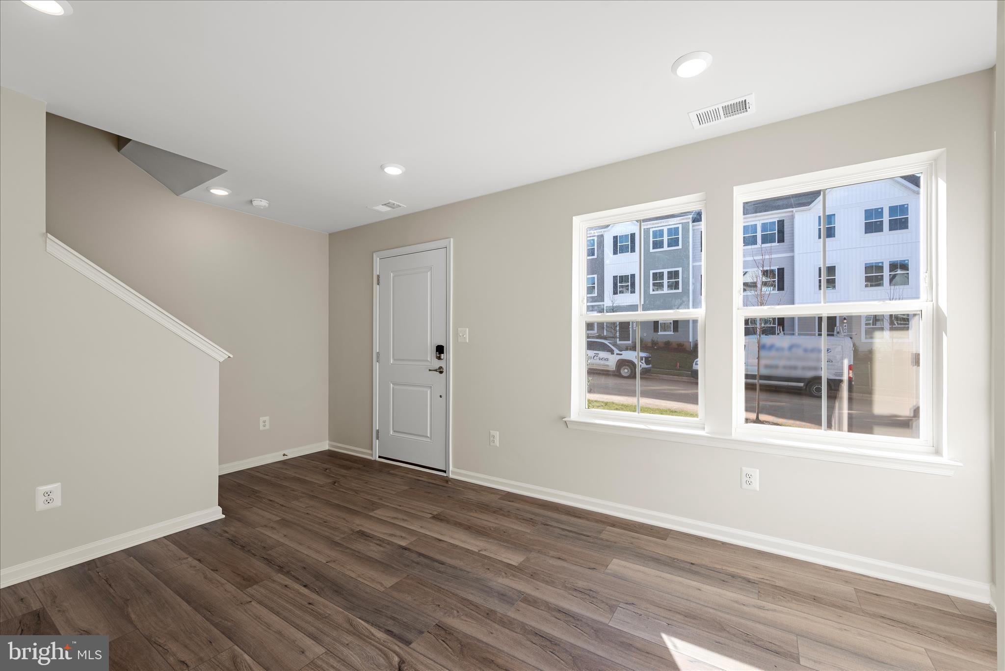 RED CLOVER MEADOWS - Residential Lease