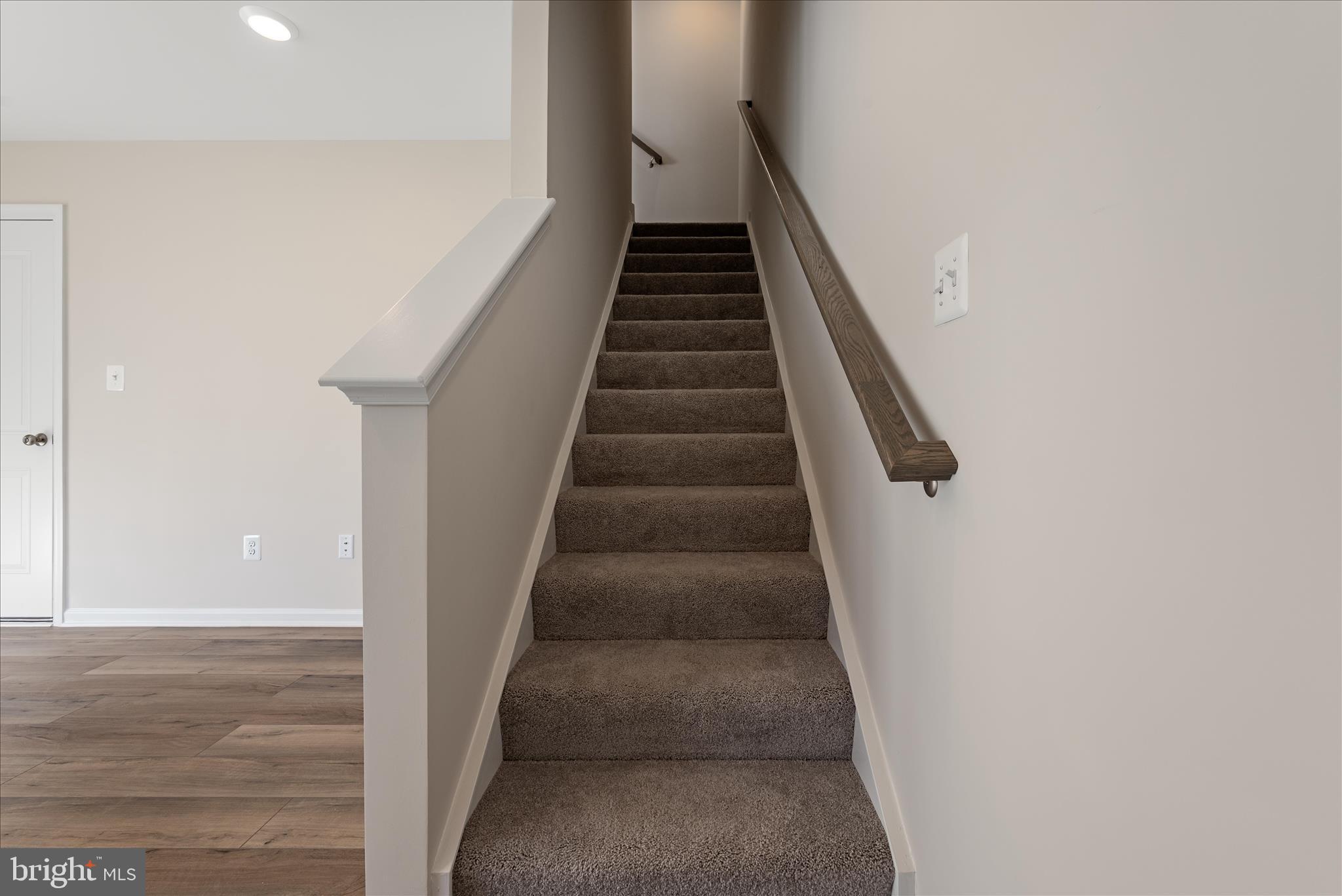 RED CLOVER MEADOWS - Residential Lease