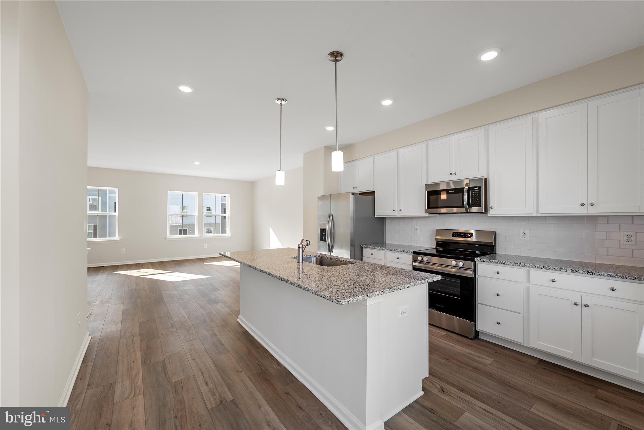 RED CLOVER MEADOWS - Residential Lease