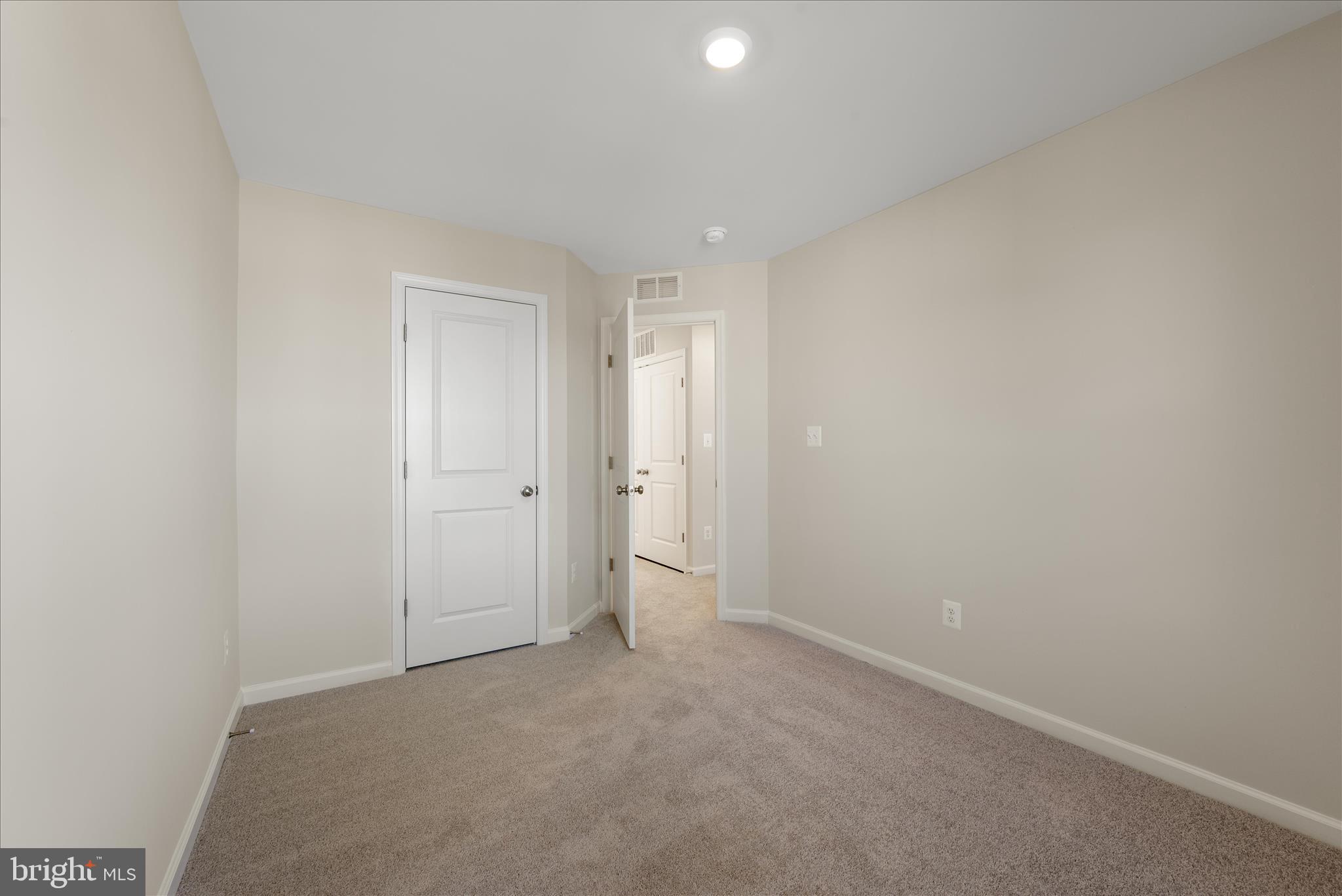 RED CLOVER MEADOWS - Residential Lease