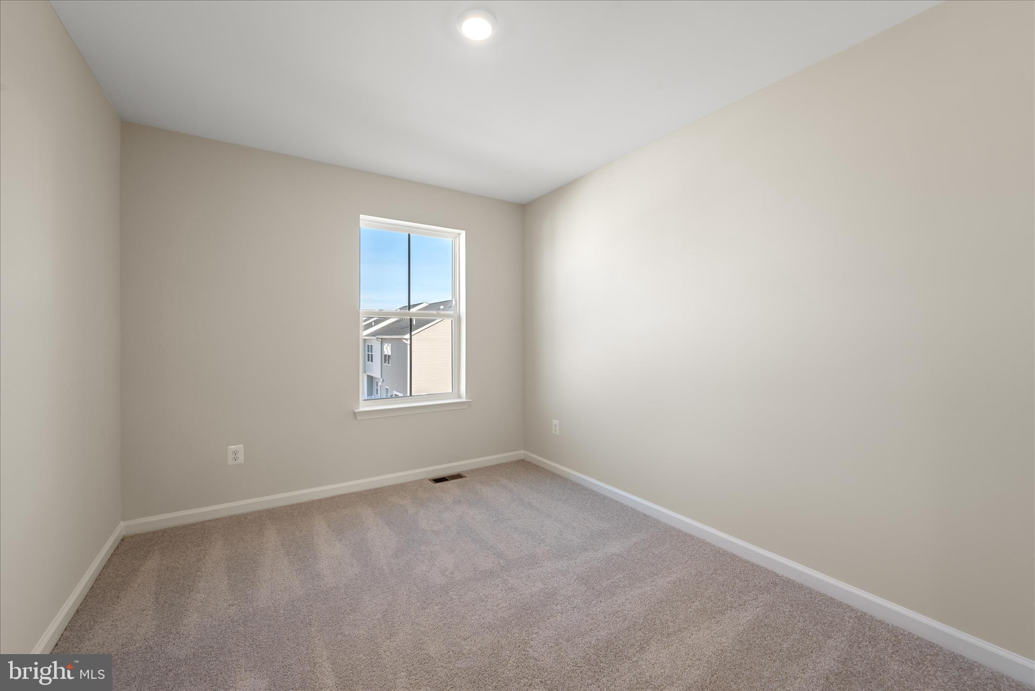 RED CLOVER MEADOWS - Residential Lease