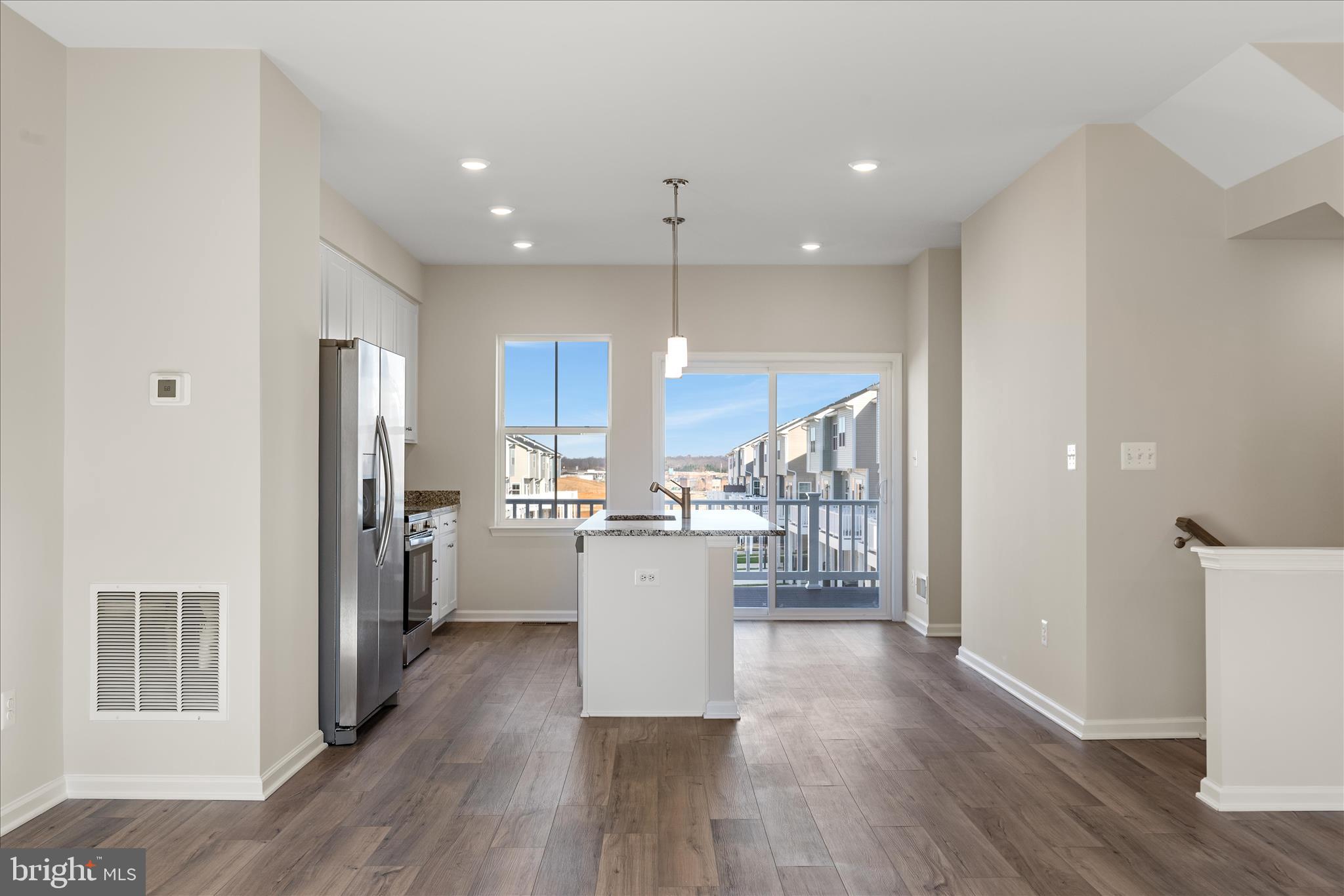 RED CLOVER MEADOWS - Residential Lease