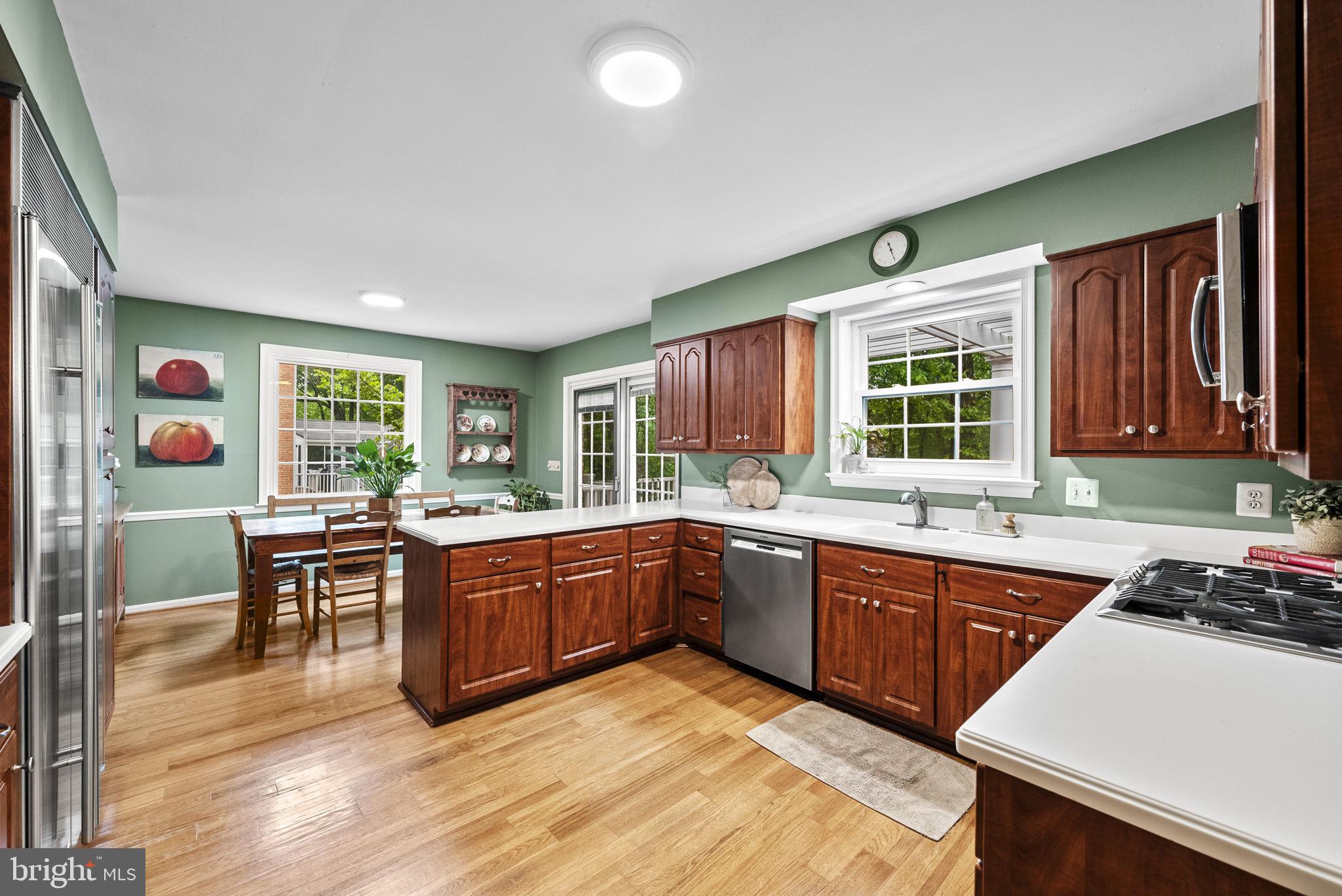 RIVER FALLS - Residential