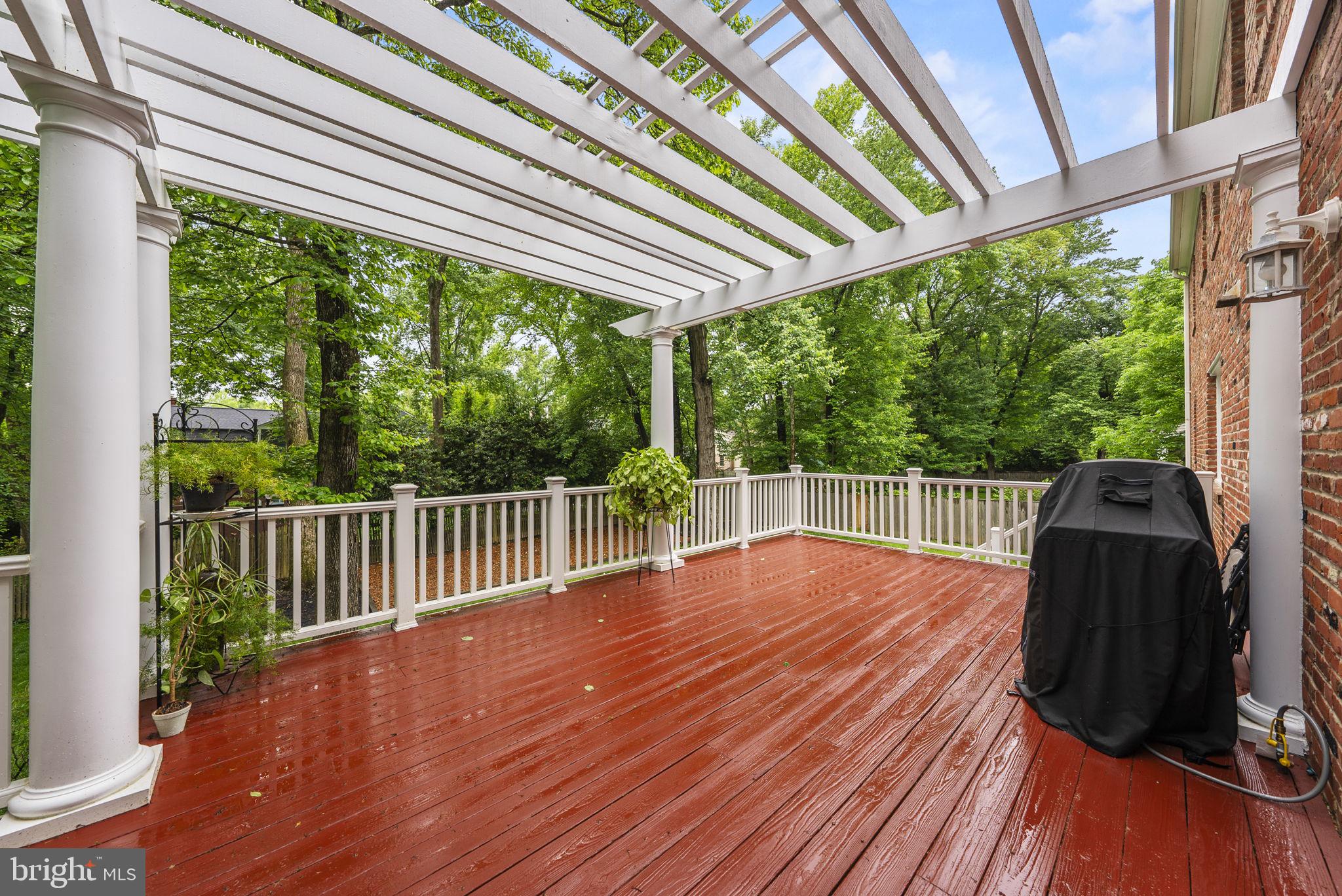 RIVER FALLS - Residential