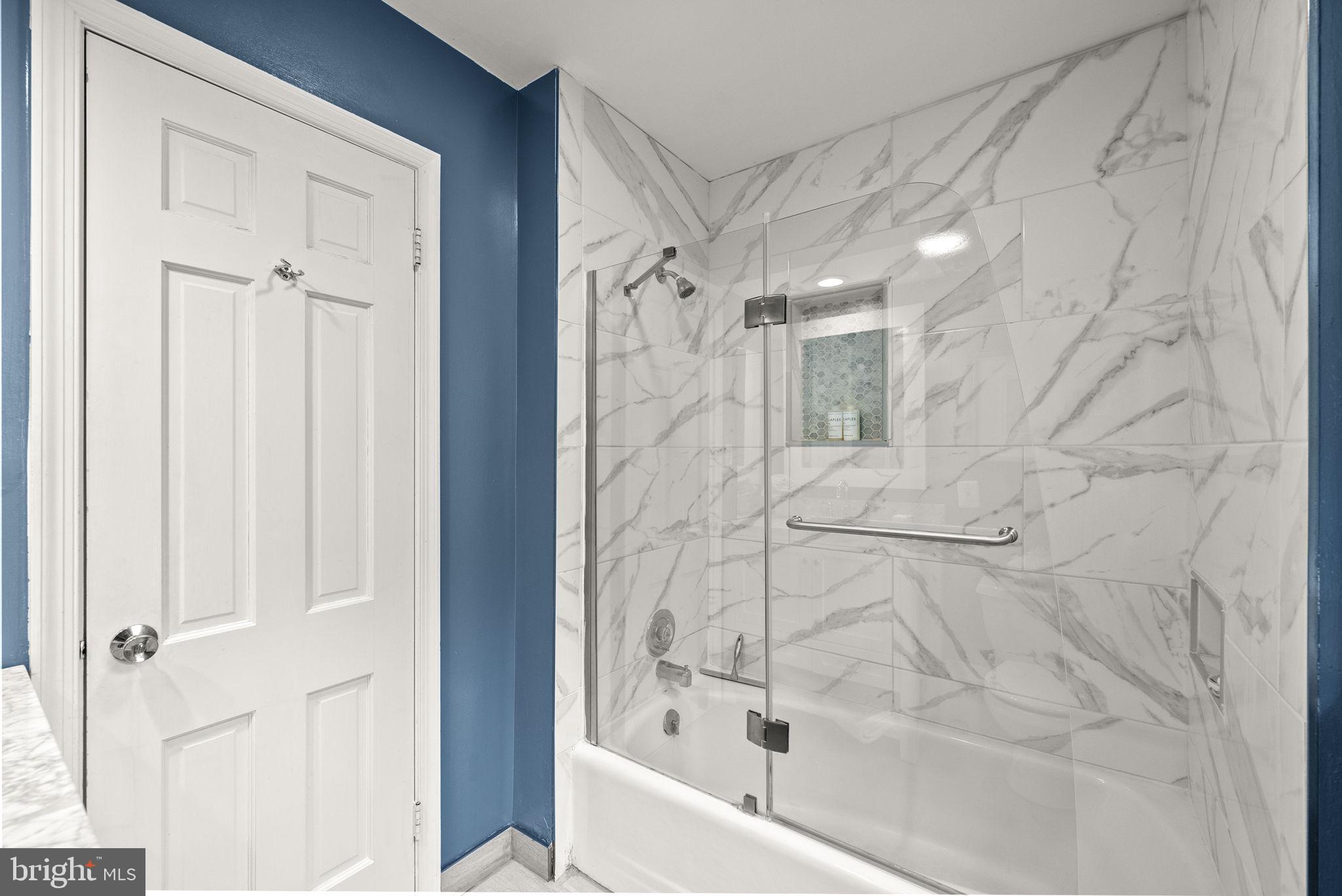 RIVER FALLS - Residential