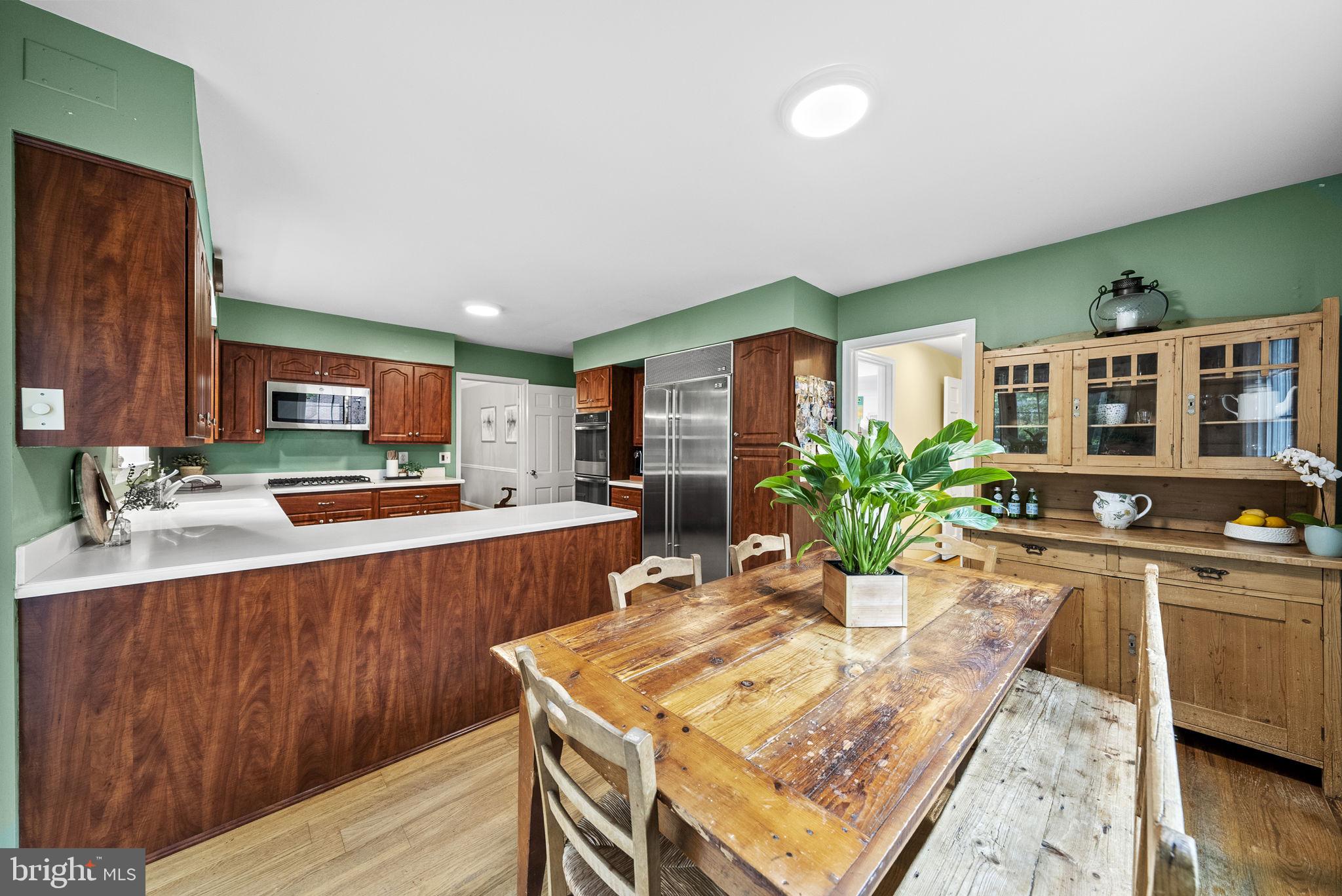 RIVER FALLS - Residential