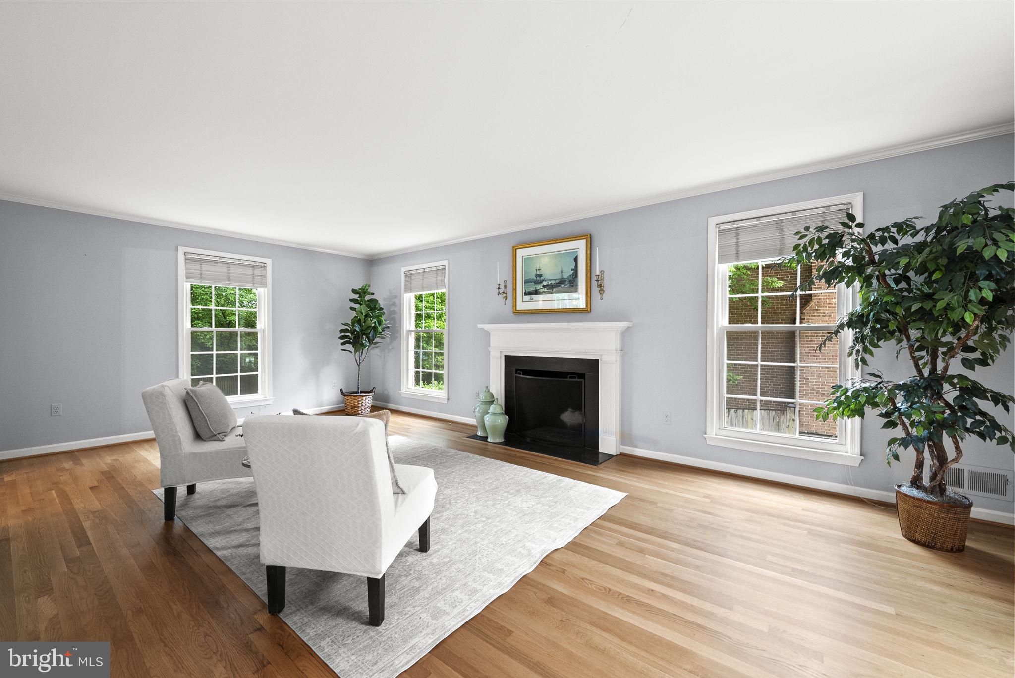 RIVER FALLS - Residential