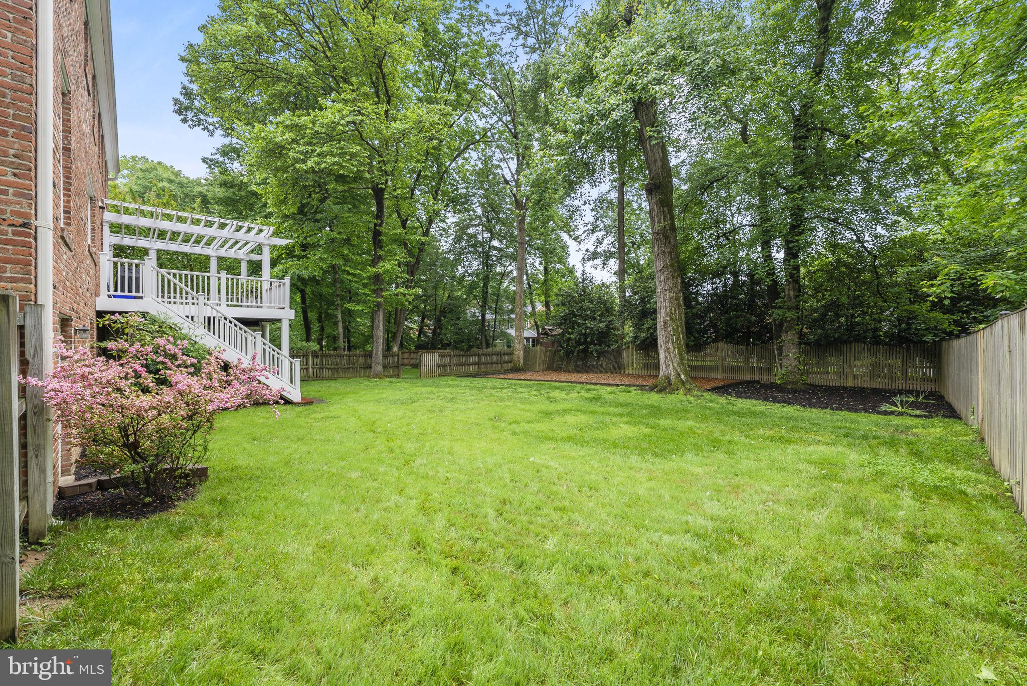 RIVER FALLS - Residential